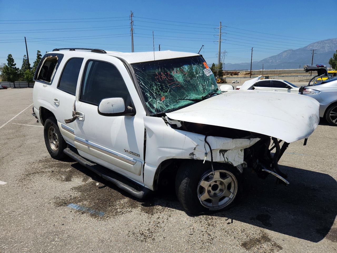 2003 Gmc Yukon White vin: 1GKEC13V13R126852