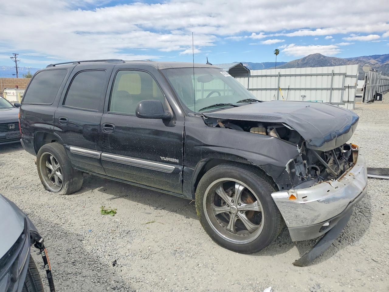 2005 Gmc Yukon Black vin: 1GKEC13V15J246216