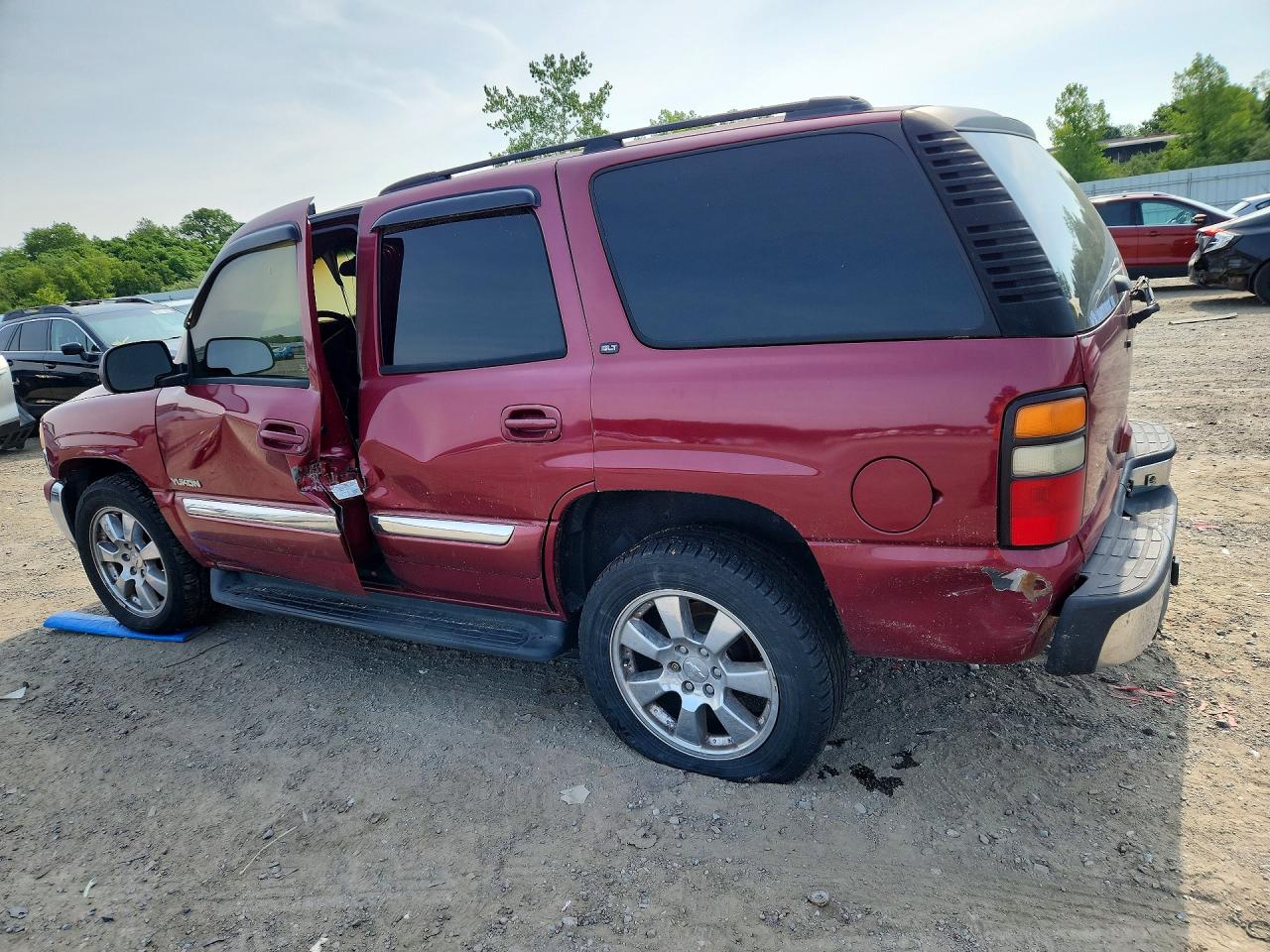 2006 Gmc Yukon Red vin: 1GKEC13V46R105711