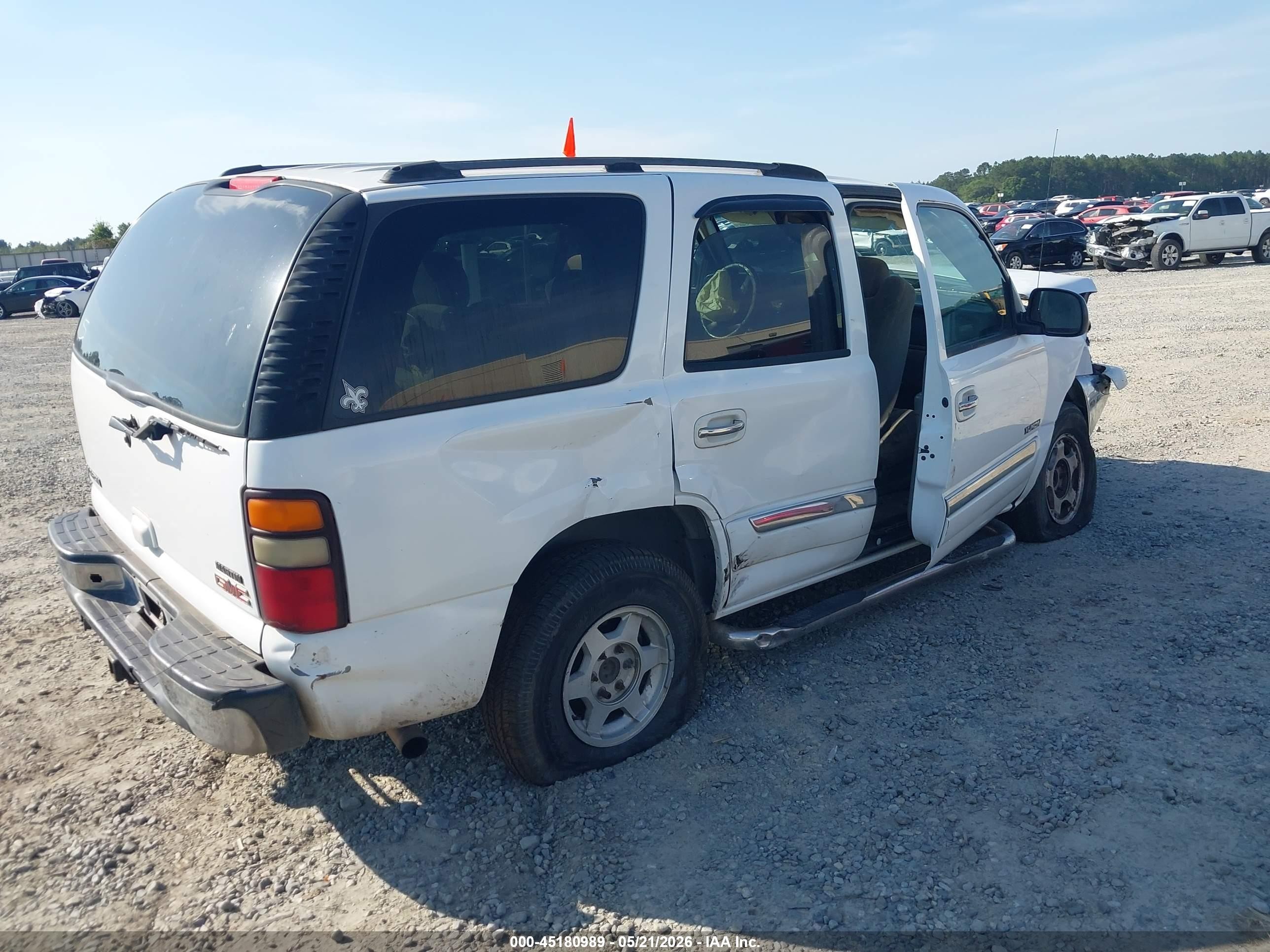 2004 Gmc Yukon Sle White vin: 1GKEC13V54R195352