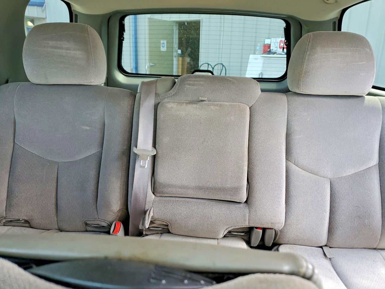 2004 Gmc Yukon Tan vin: 1GKEC13VX4R309779