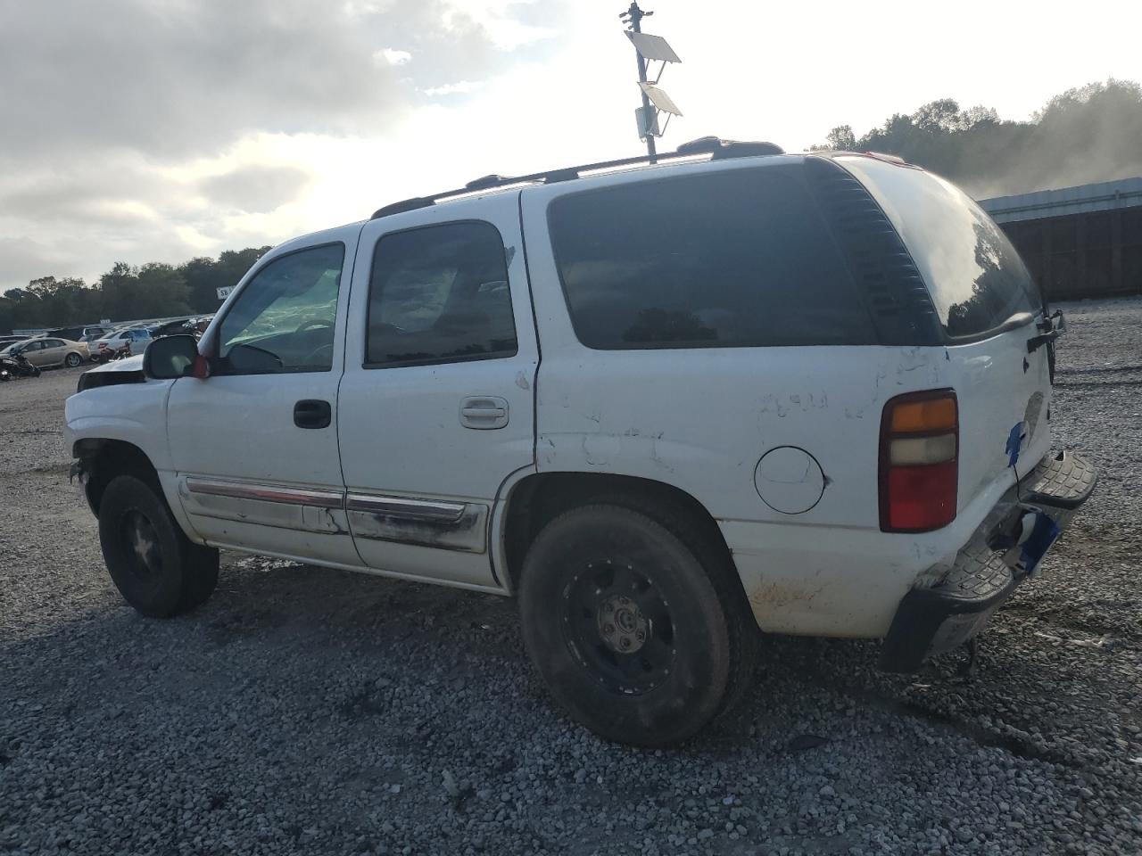 2003 Gmc Yukon White vin: 1GKEC13Z03R143547