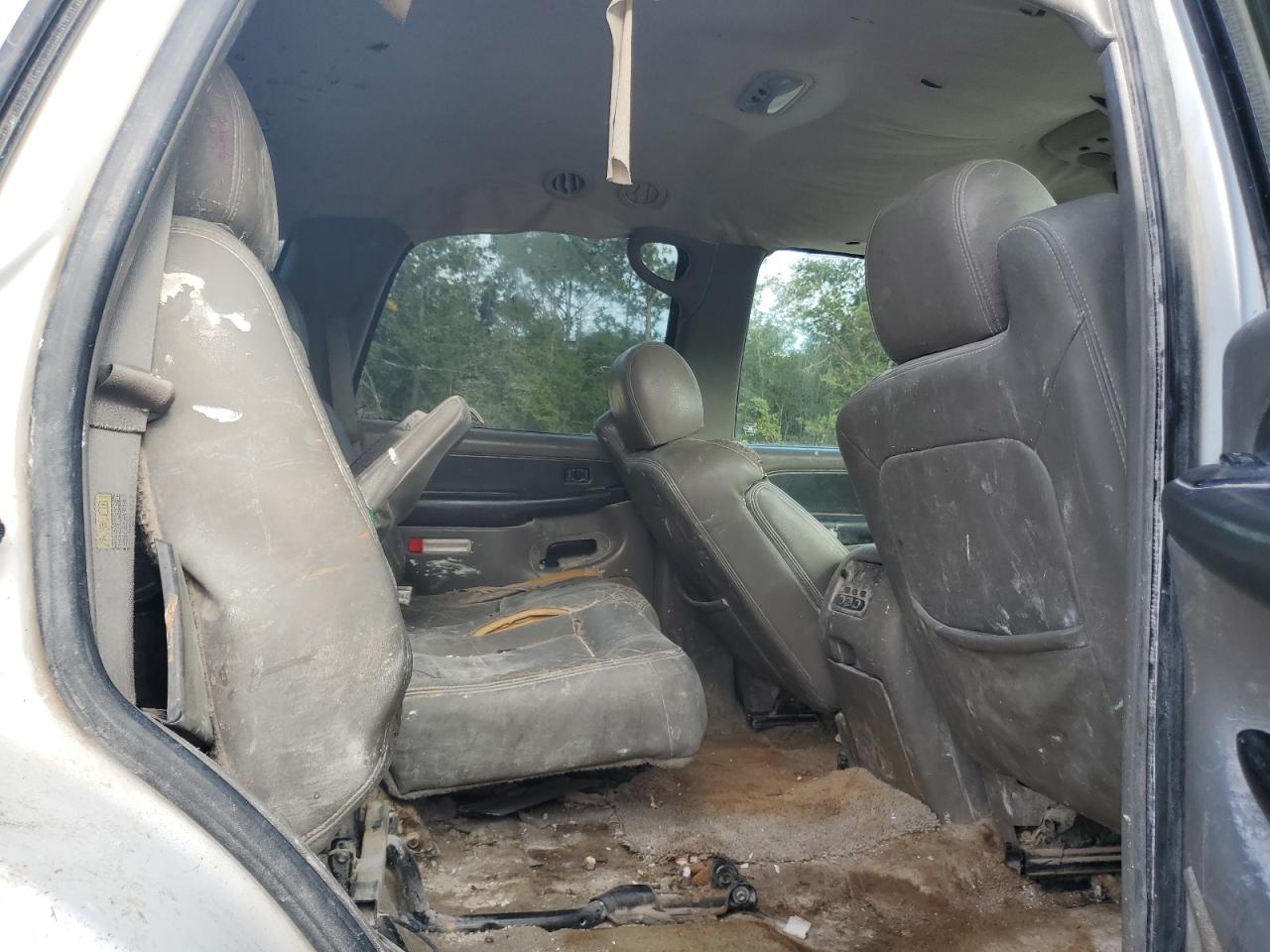 2003 Gmc Yukon White vin: 1GKEC13Z03R143547