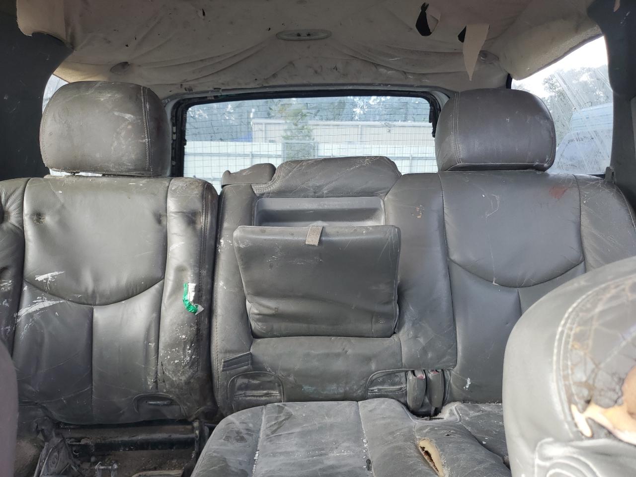 2003 Gmc Yukon White vin: 1GKEC13Z03R143547