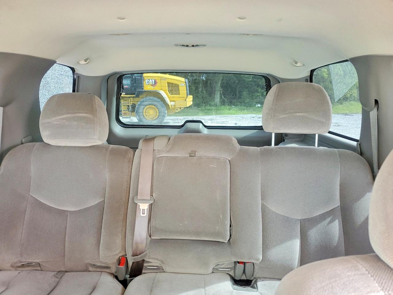 2004 Gmc Yukon White vin: 1GKEC13Z14R245781