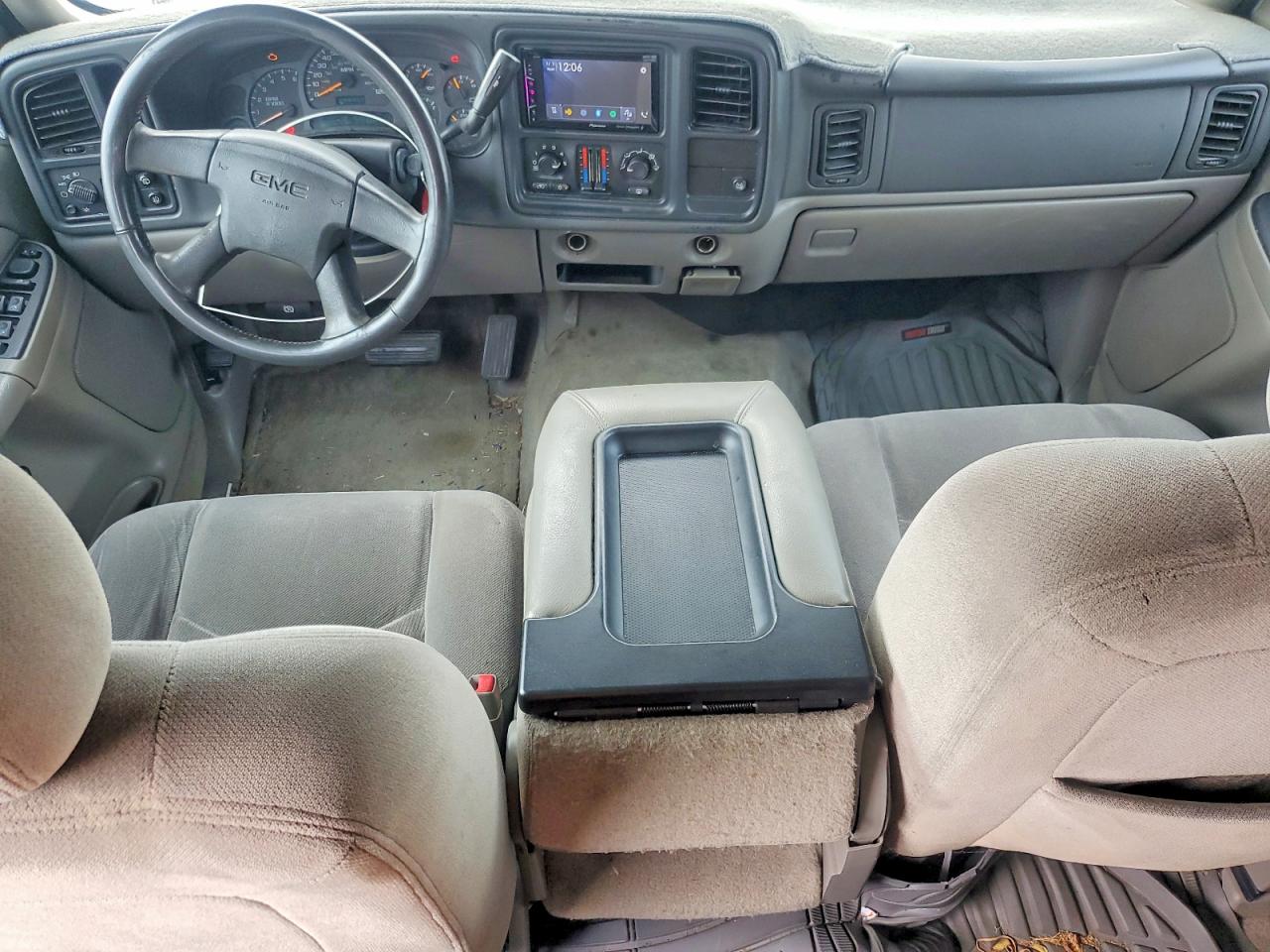 2004 Gmc Yukon White vin: 1GKEC13Z14R245781