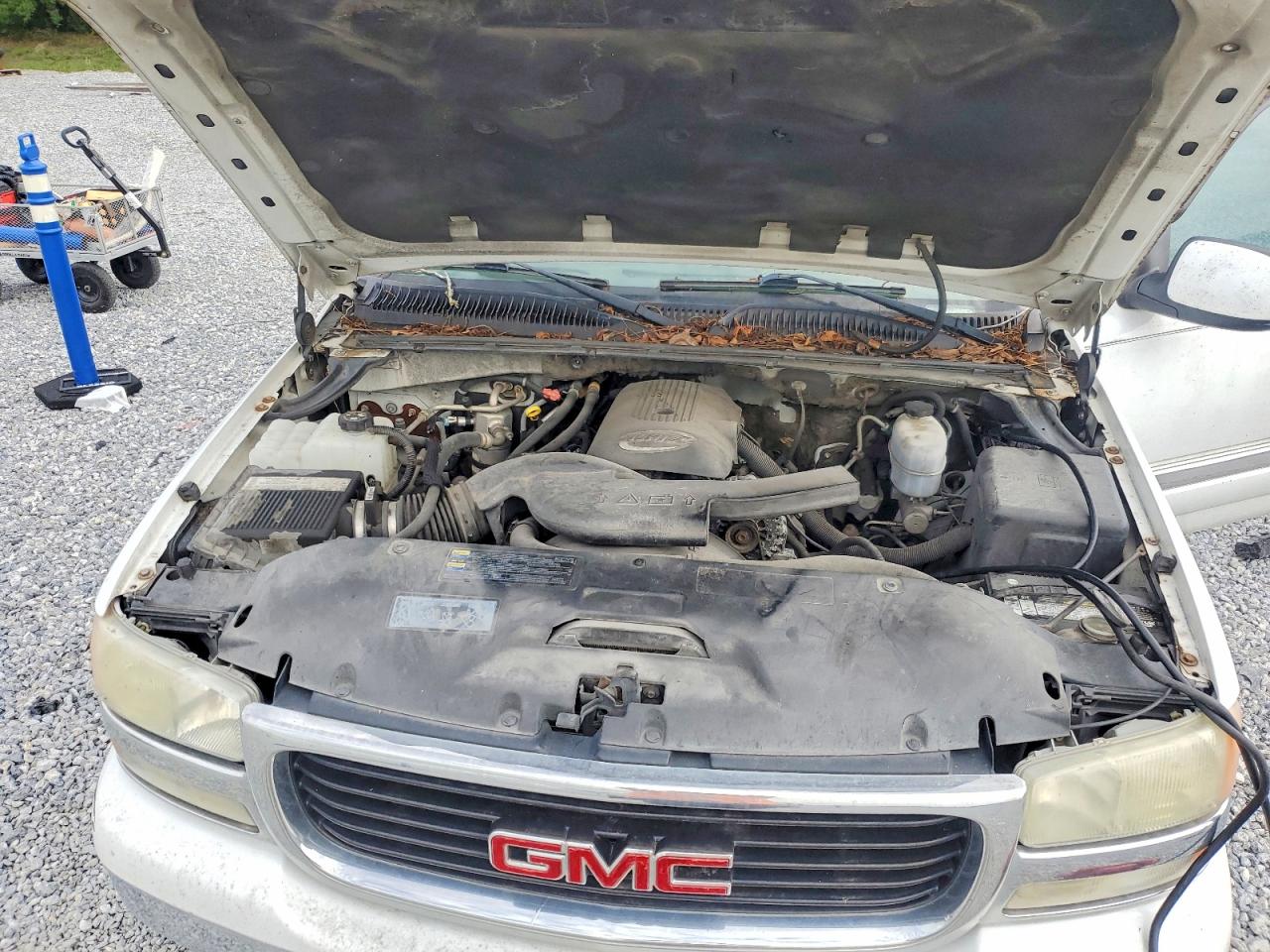 2004 Gmc Yukon White vin: 1GKEC13Z14R245781