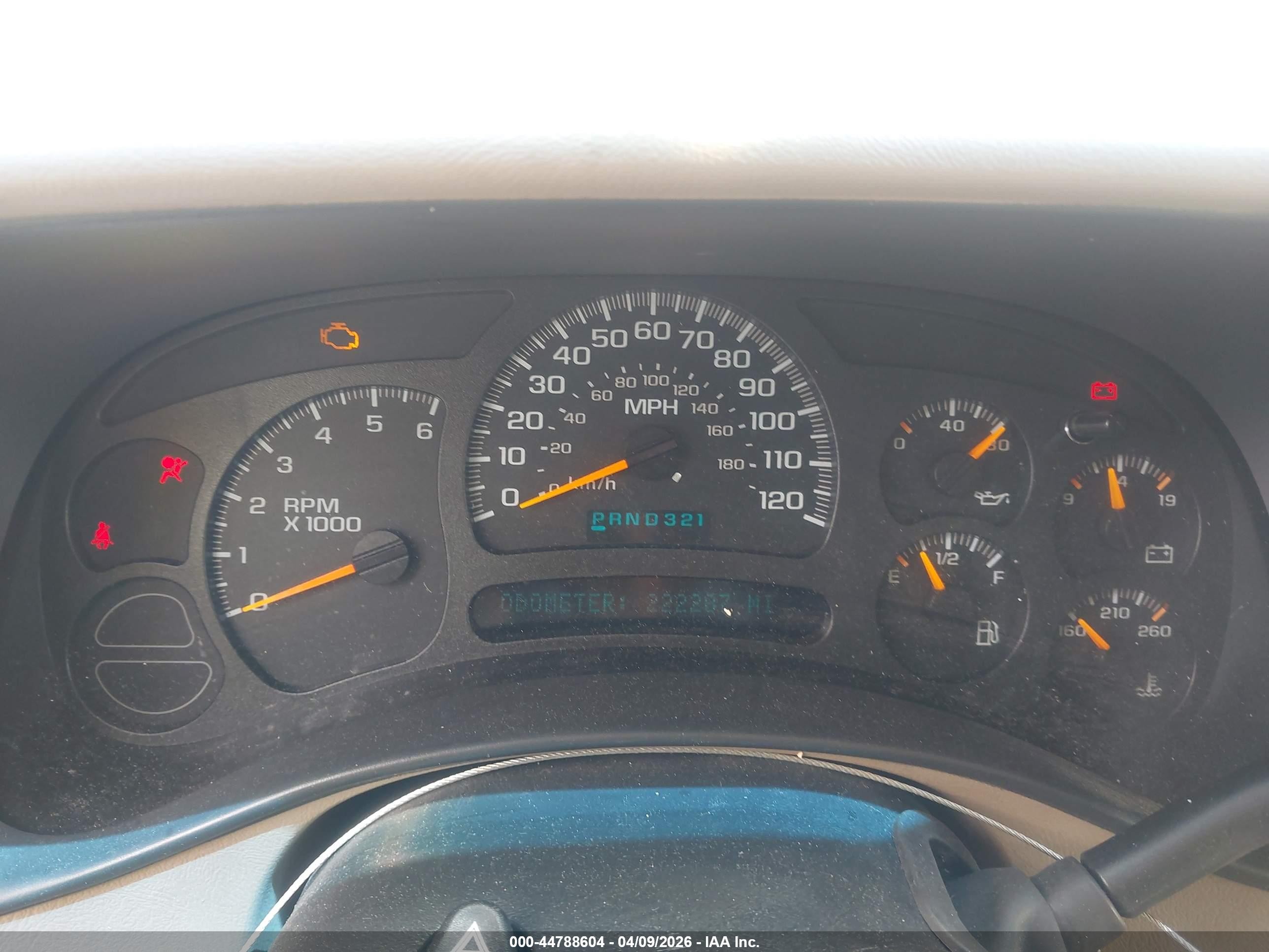 2004 Gmc Yukon Slt White vin: 1GKEC13Z14R323217