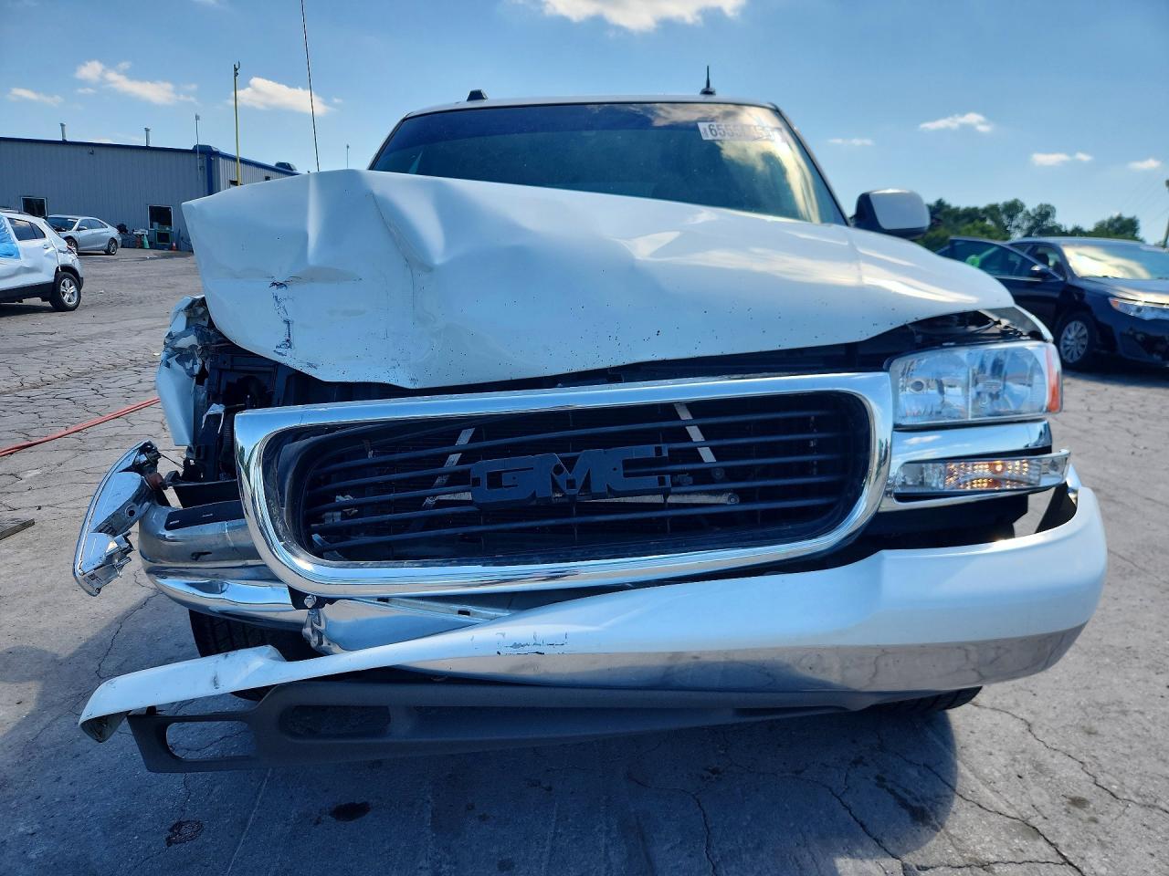 2004 Gmc Yukon White vin: 1GKEC13Z24R135158