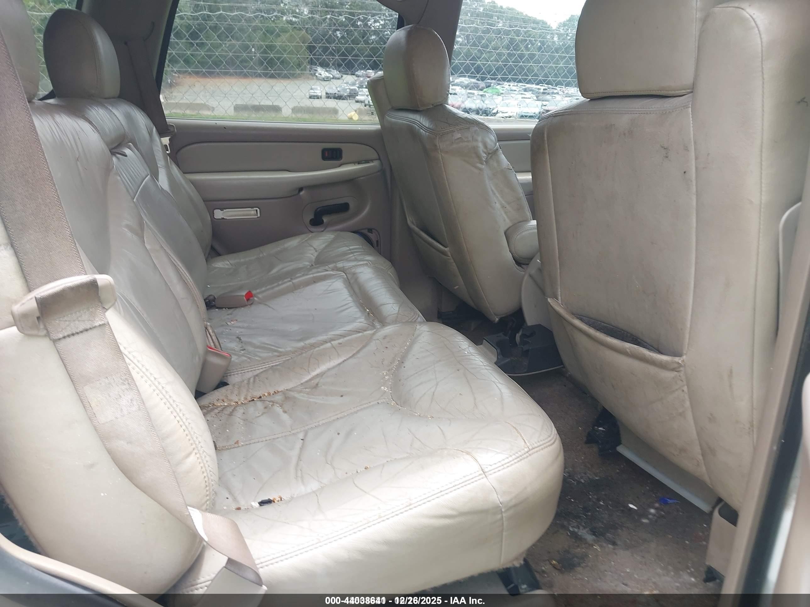 2002 Gmc Yukon Slt White vin: 1GKEC13Z32J288773