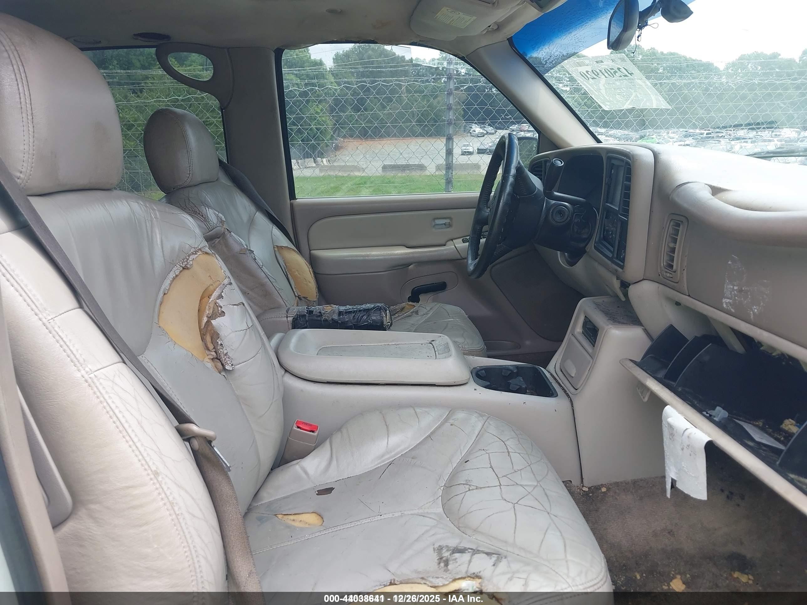 2002 Gmc Yukon Slt White vin: 1GKEC13Z32J288773