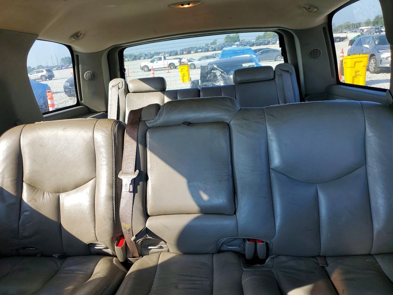 2003 Gmc Yukon Black vin: 1GKEC13Z33J276043