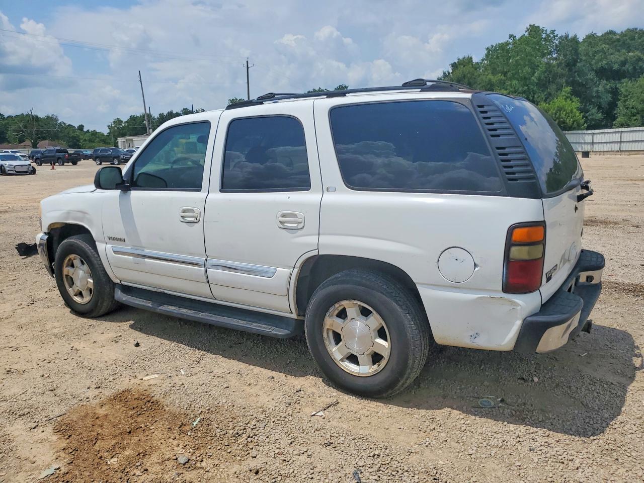 2004 Gmc Yukon White vin: 1GKEC13Z34R263831