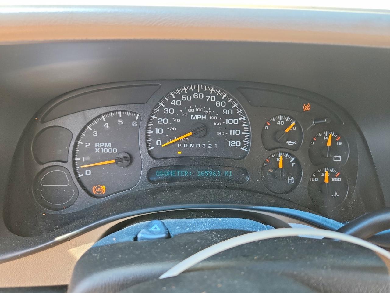 2006 Gmc Yukon White vin: 1GKEC13Z36R159102