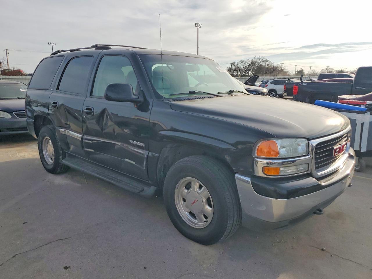 2002 Gmc Yukon Черный vin: 1GKEC13Z52R270681