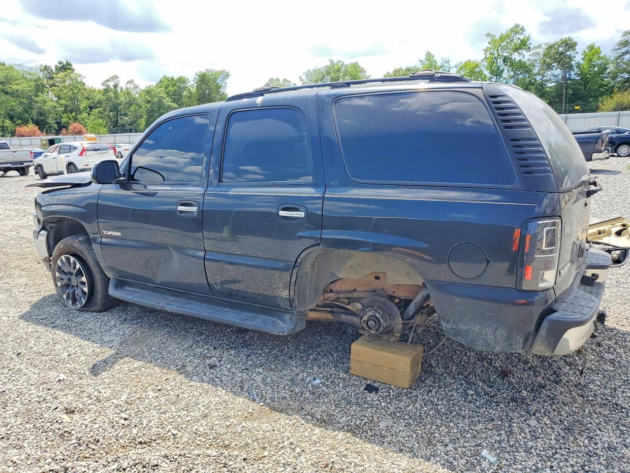 2003 Gmc Yukon Black vin: 1GKEC13Z53R234815