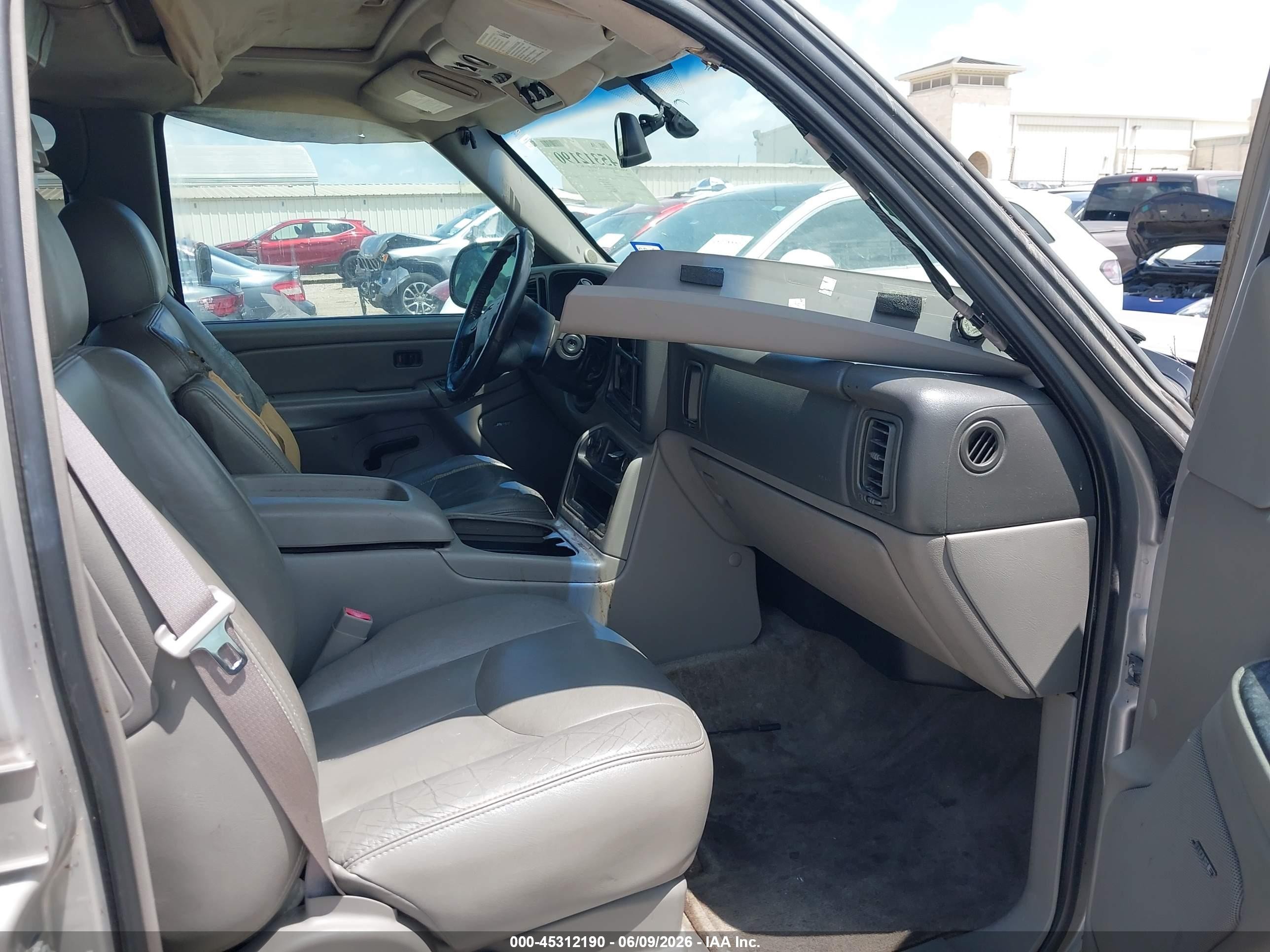 2004 Gmc Yukon Slt Gray vin: 1GKEC13Z54J249993