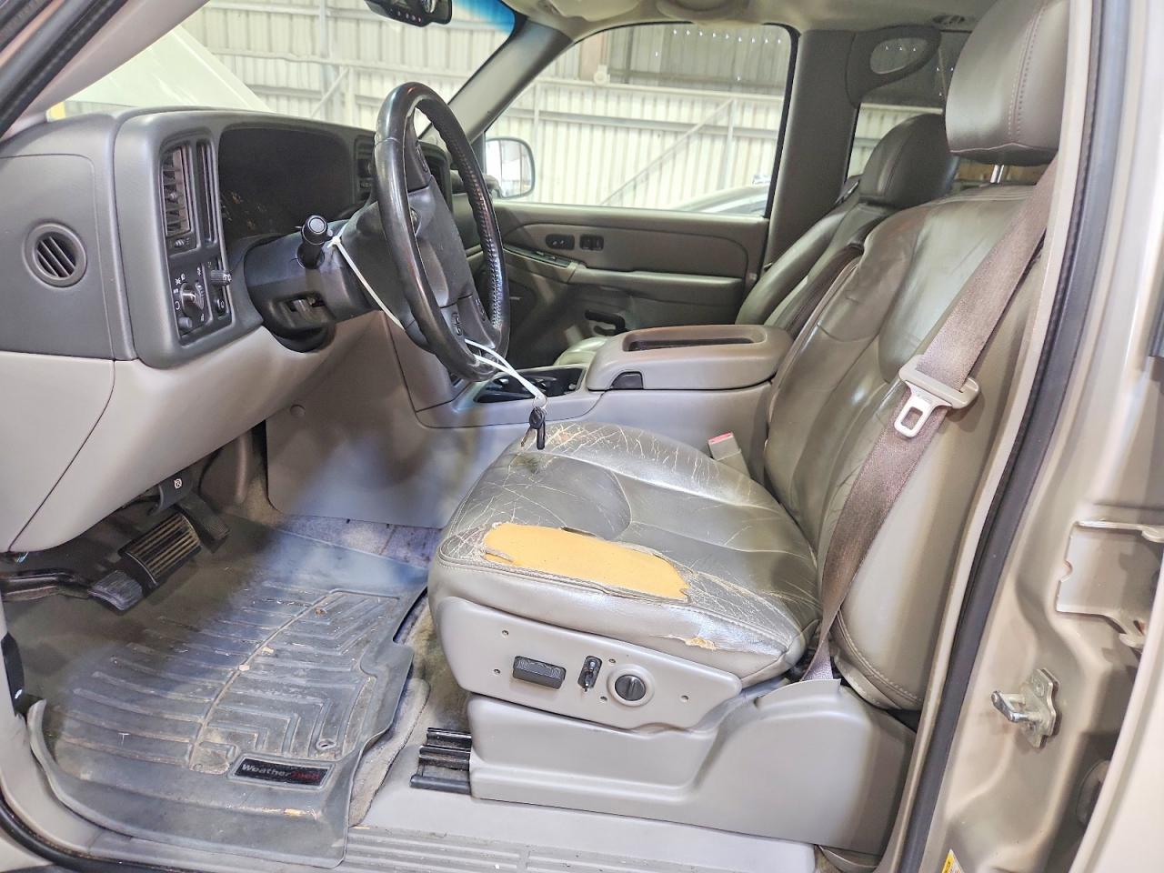 2006 Gmc Yukon Silver vin: 1GKEC13Z66J118753