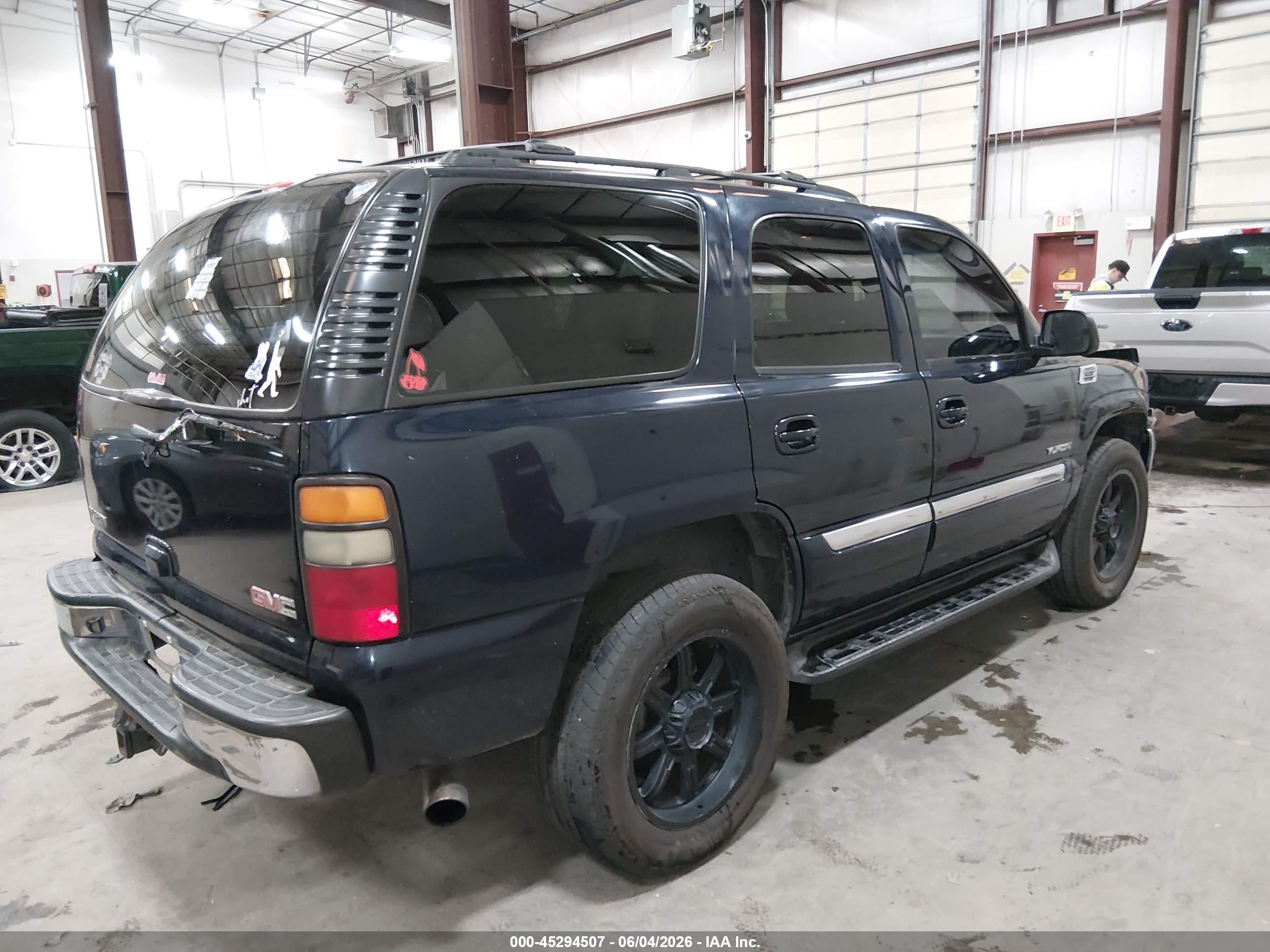 2004 Gmc Yukon Sle Blue vin: 1GKEC13Z74R240343