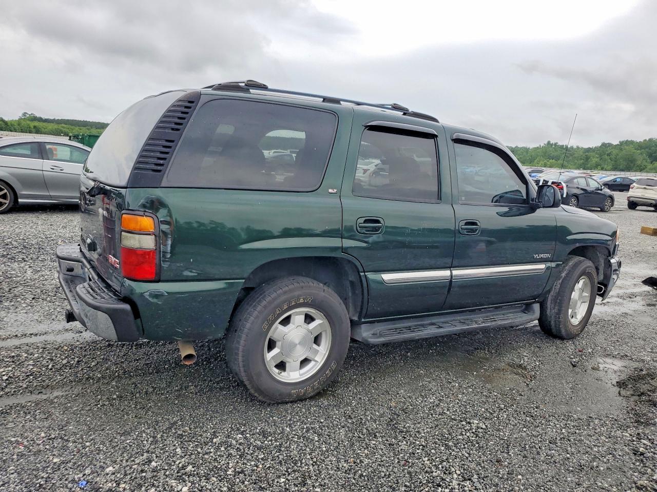2004 Gmc Yukon Green vin: 1GKEC13Z84R255109