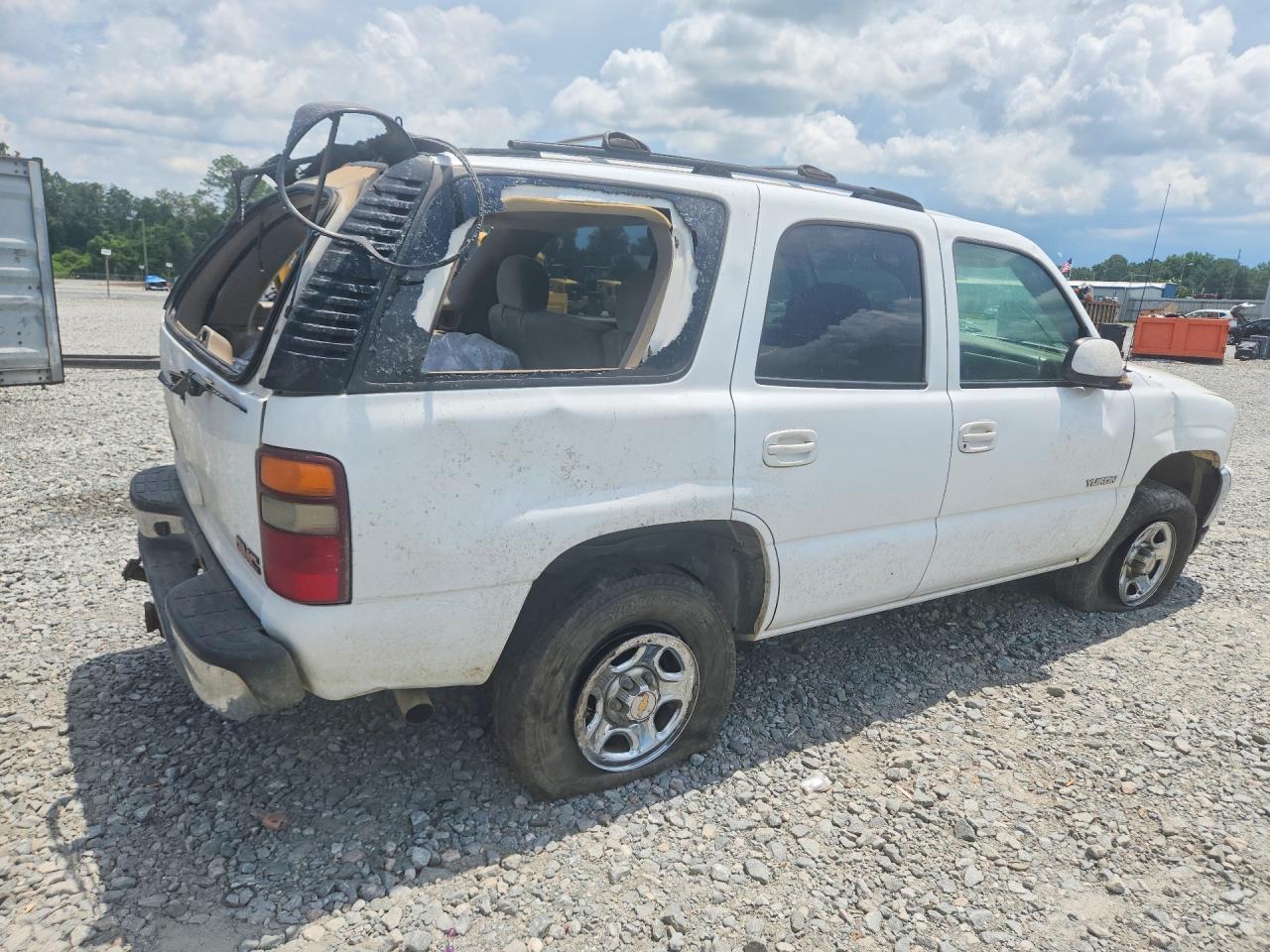 2002 Gmc Yukon White vin: 1GKEC13Z92R245864