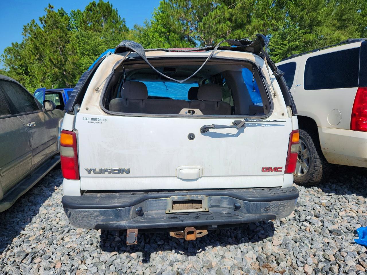 2002 Gmc Yukon White vin: 1GKEC13Z92R245864