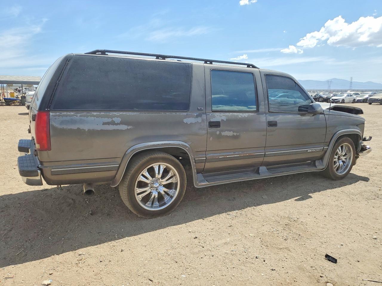 1992 Gmc Suburban C1500 Серый vin: 1GKEC16K2NJ728713