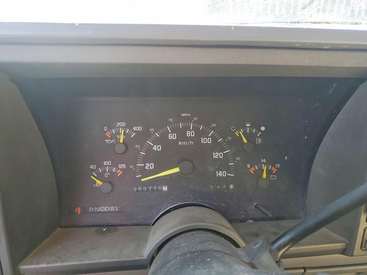 1992 Gmc Suburban C1500 Green vin: 1GKEC16K5NJ721755