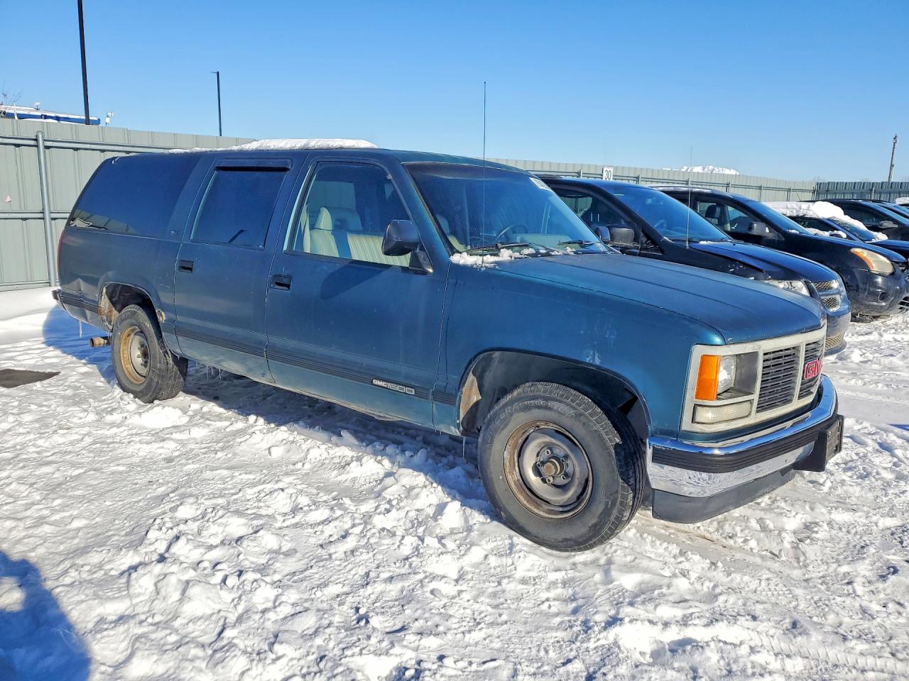 1992 Gmc Suburban C1500 Green vin: 1GKEC16K5NJ721755