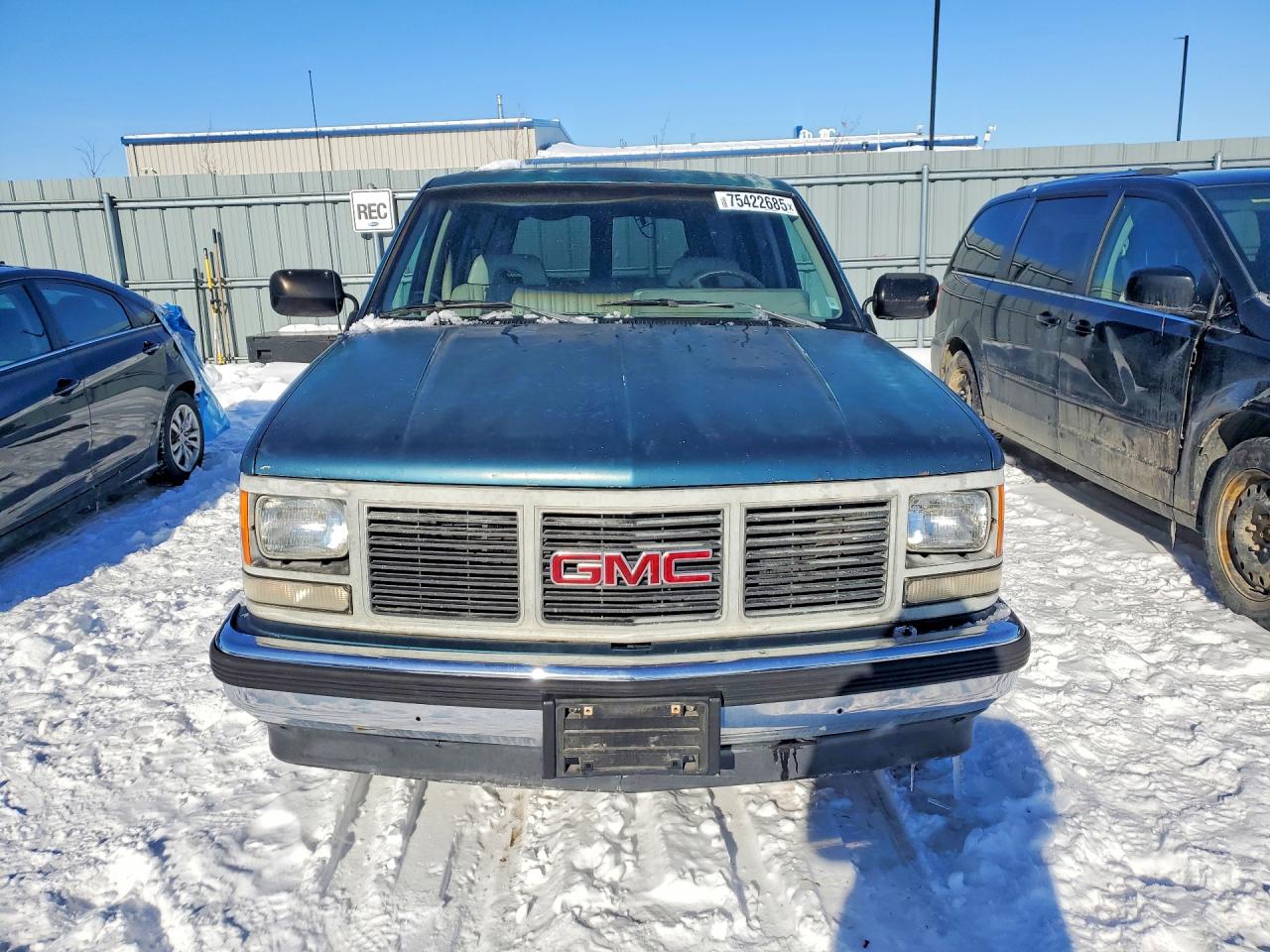 1992 Gmc Suburban C1500 Green vin: 1GKEC16K5NJ721755
