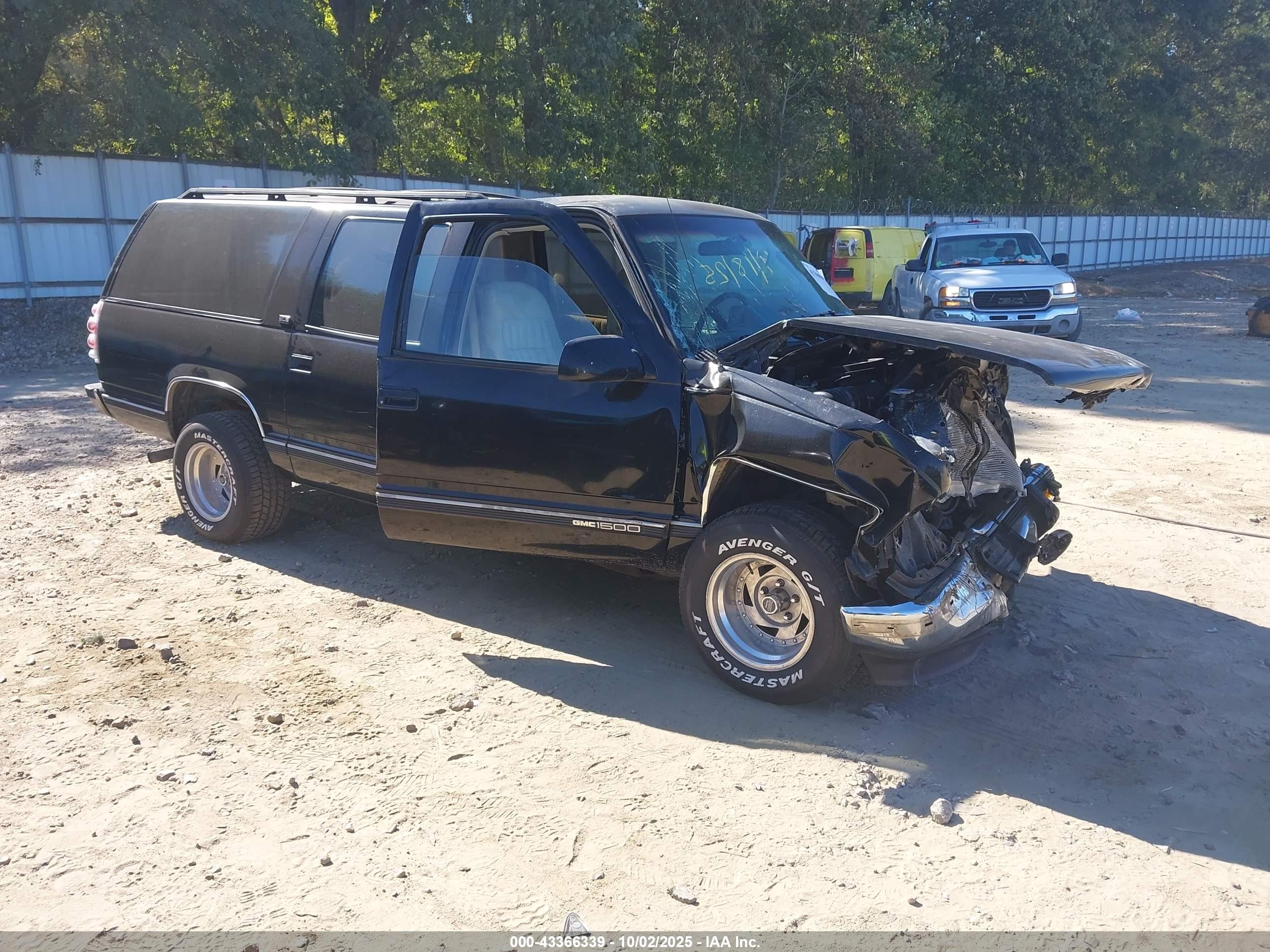 1992 Gmc Suburban C1500 Black vin: 1GKEC16K5NJ722470
