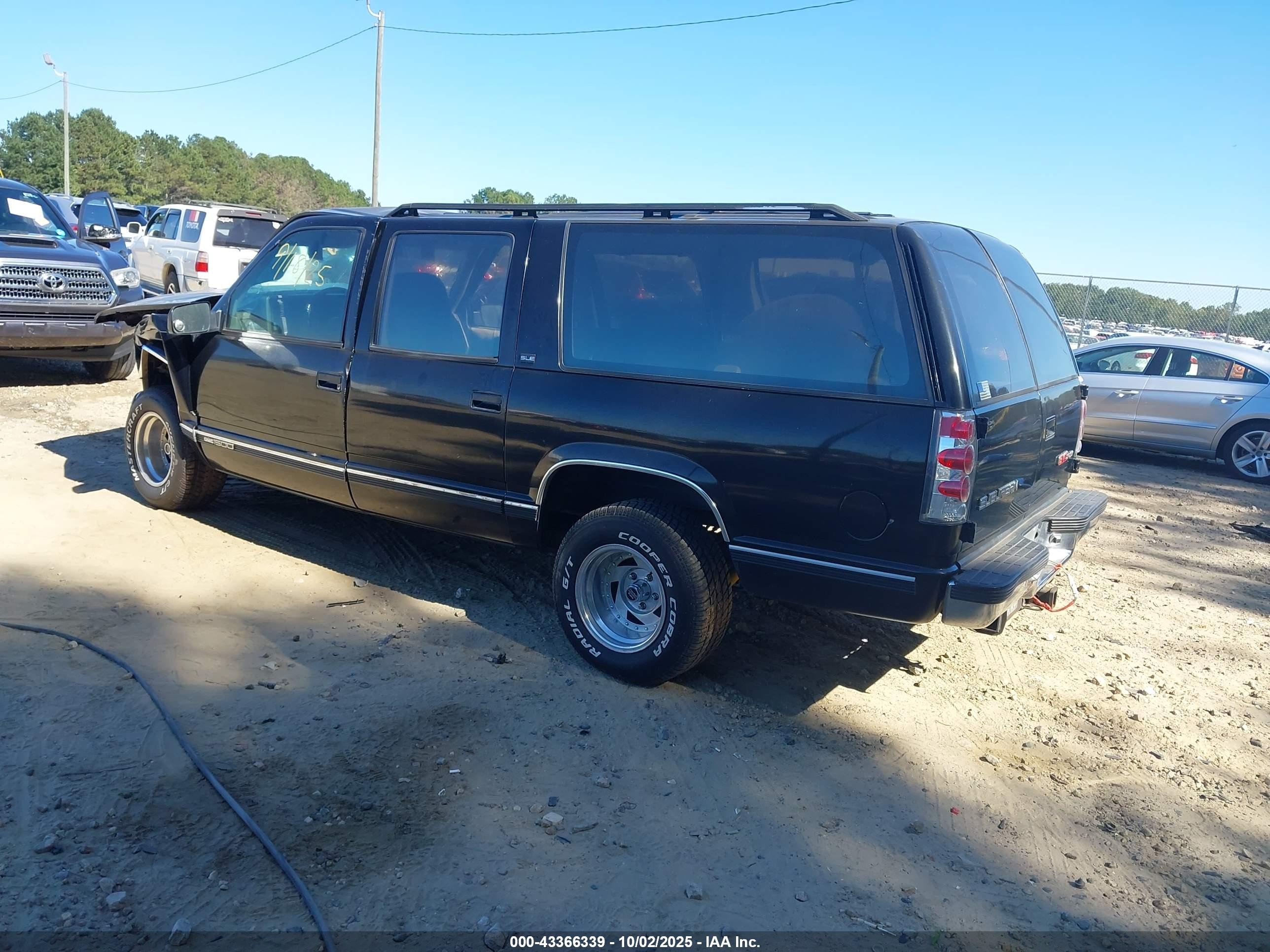 1992 Gmc Suburban C1500 Black vin: 1GKEC16K5NJ722470