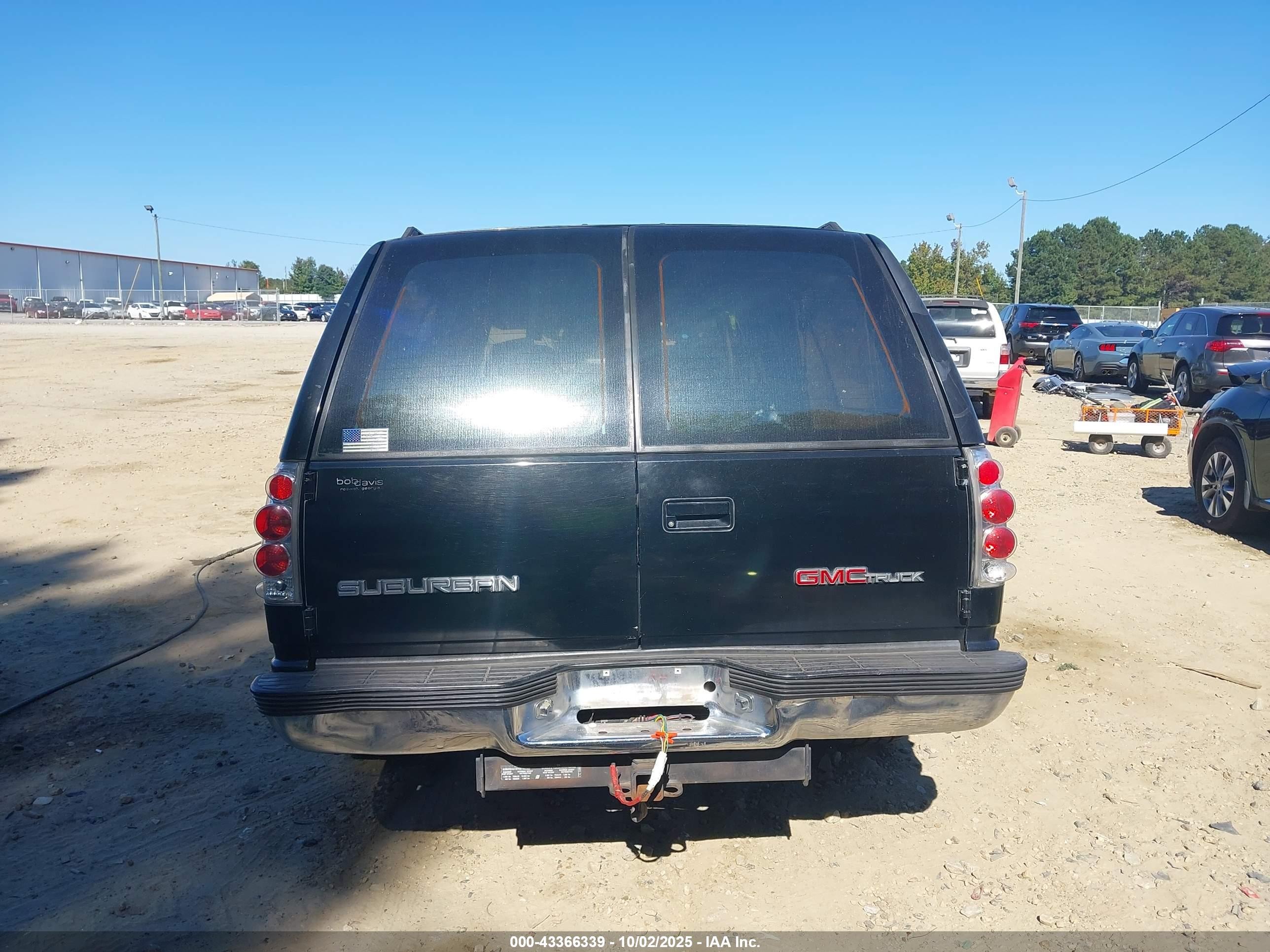 1992 Gmc Suburban C1500 Black vin: 1GKEC16K5NJ722470