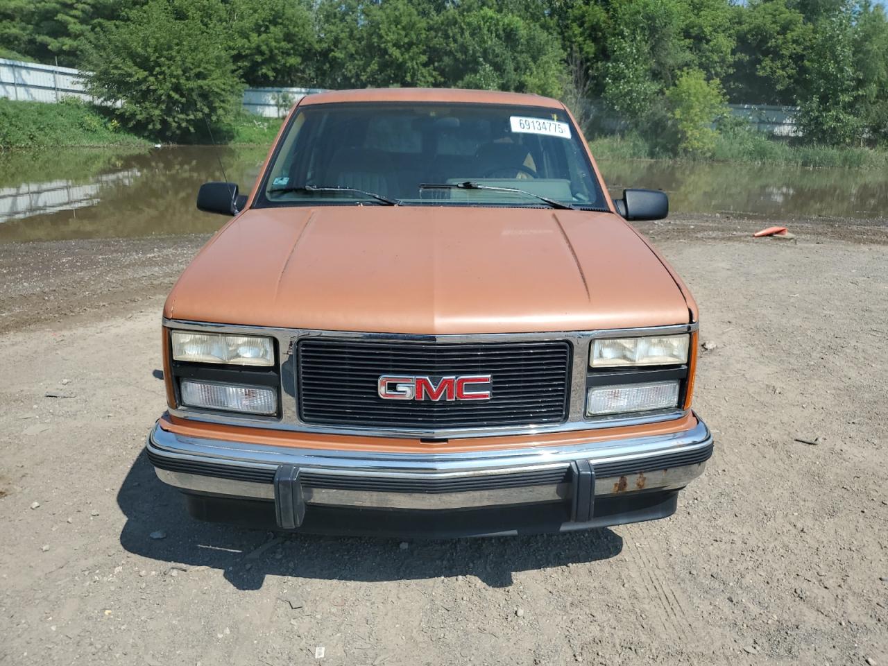 1993 Gmc Suburban C1500   Orange vin: 1GKEC16K5PJ731236