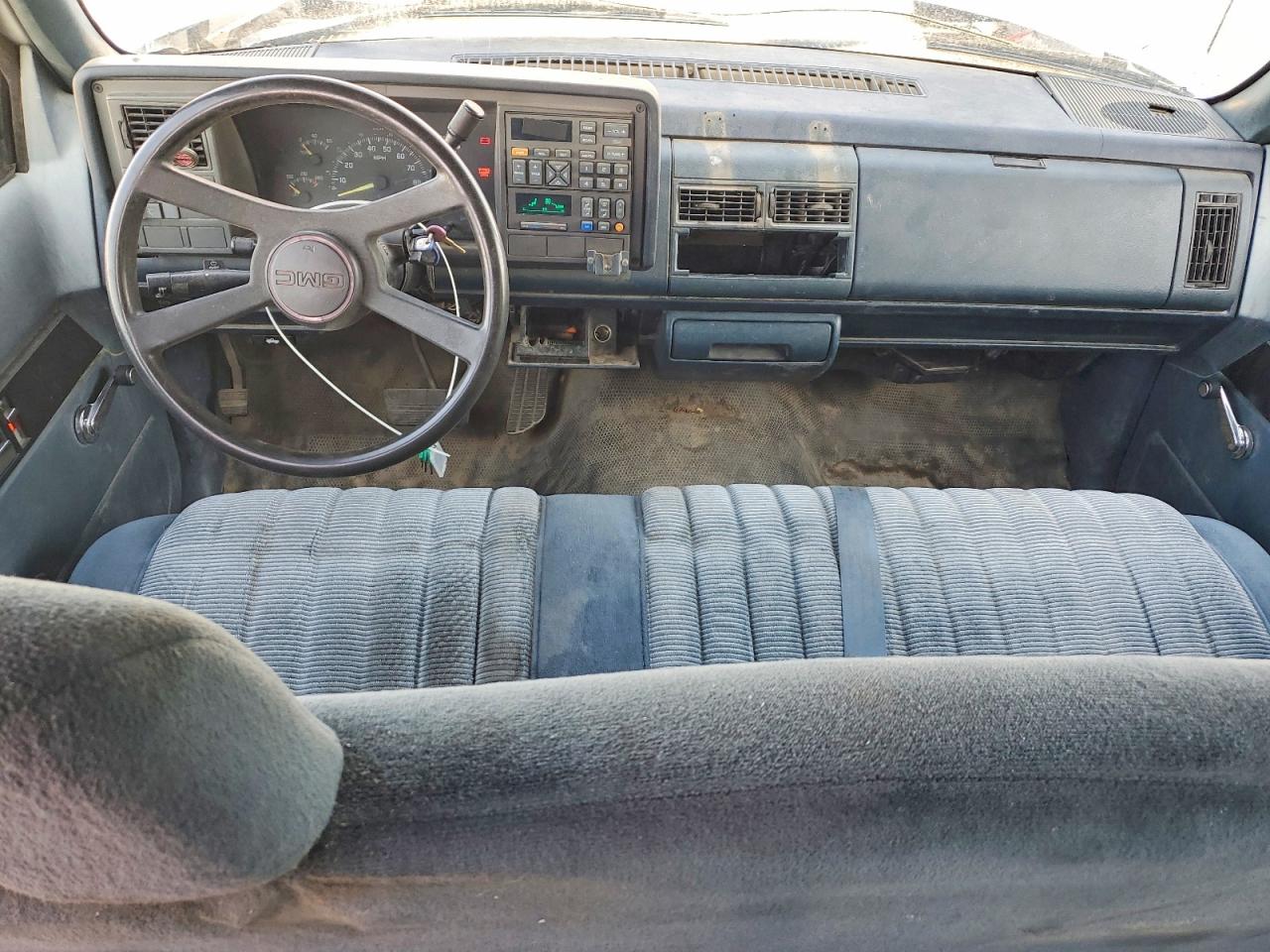 1994 Gmc Suburban C1500 White vin: 1GKEC16K5RJ703455