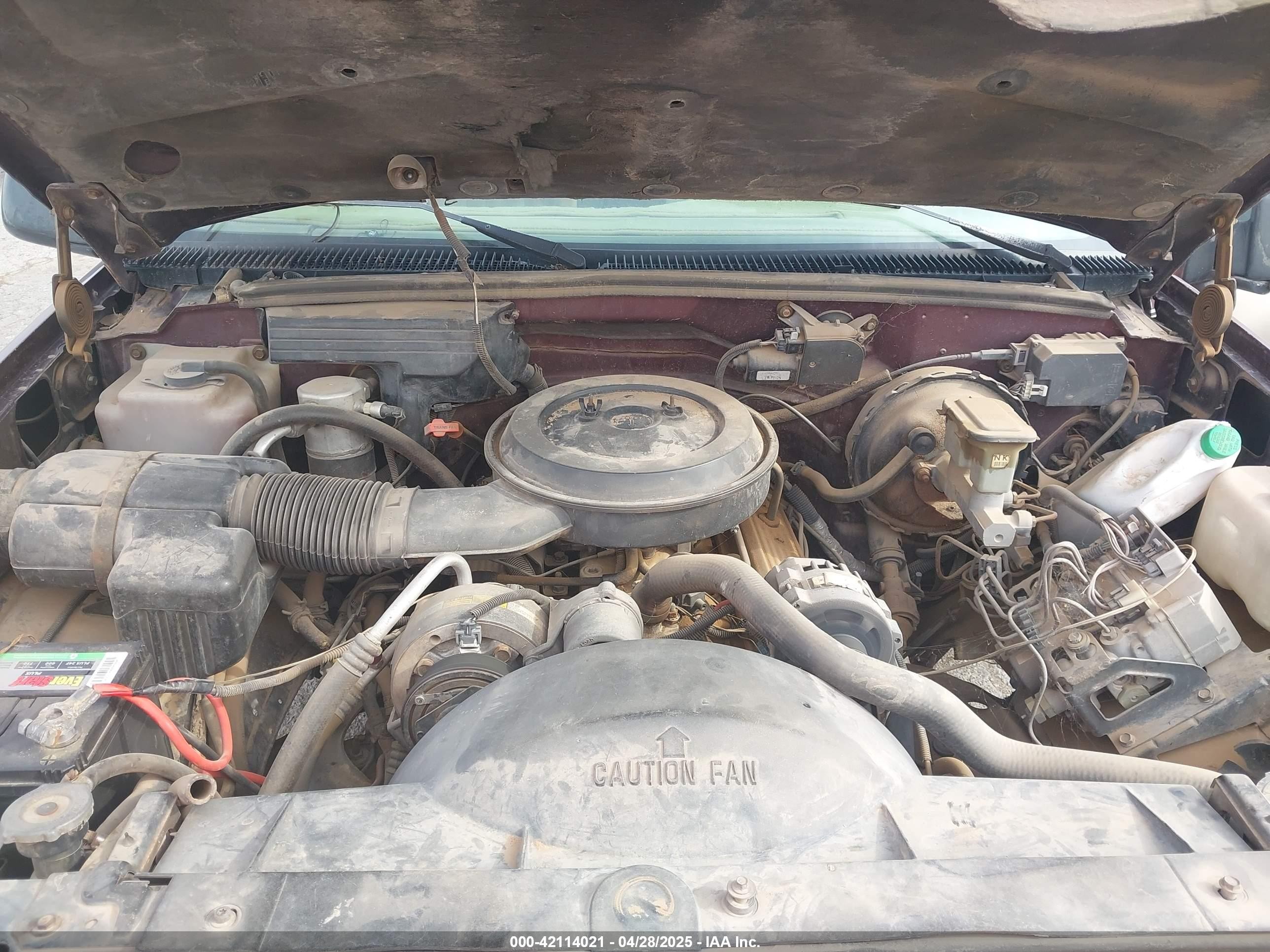 1993 Gmc Suburban C1500 Maroon vin: 1GKEC16KXPJ734150