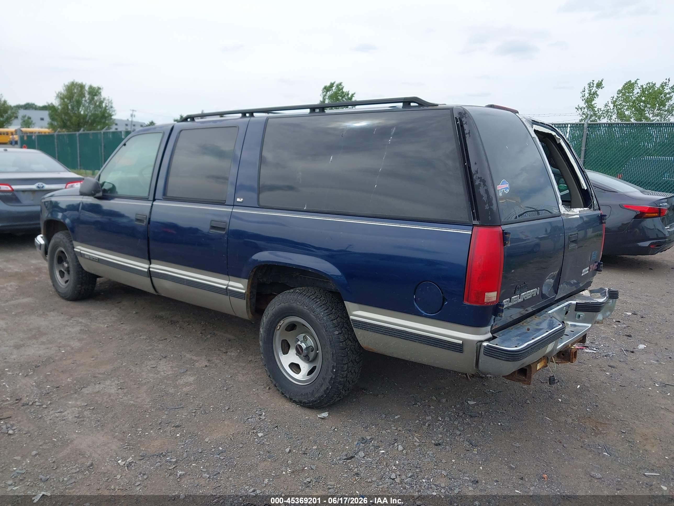1999 Gmc Suburban Slt Gm Buypower Blue vin: 1GKEC16R0XJ739032