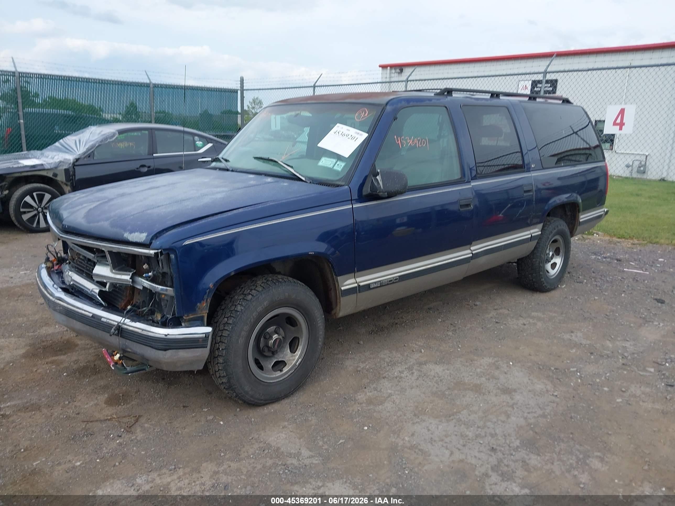 1999 Gmc Suburban Slt Gm Buypower Blue vin: 1GKEC16R0XJ739032