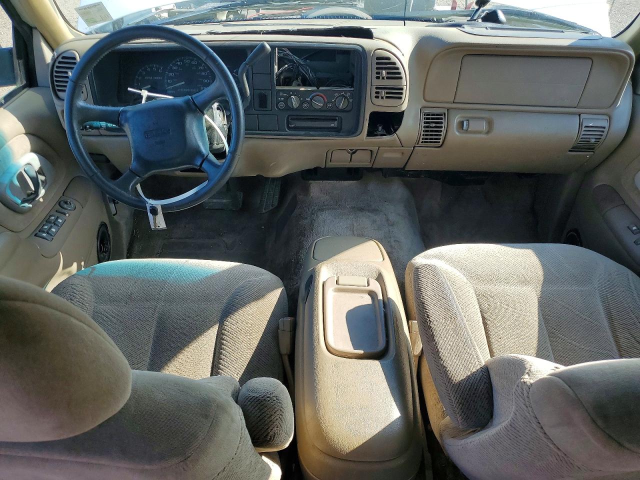1999 Gmc Suburban C1500 White vin: 1GKEC16R5XJ751208