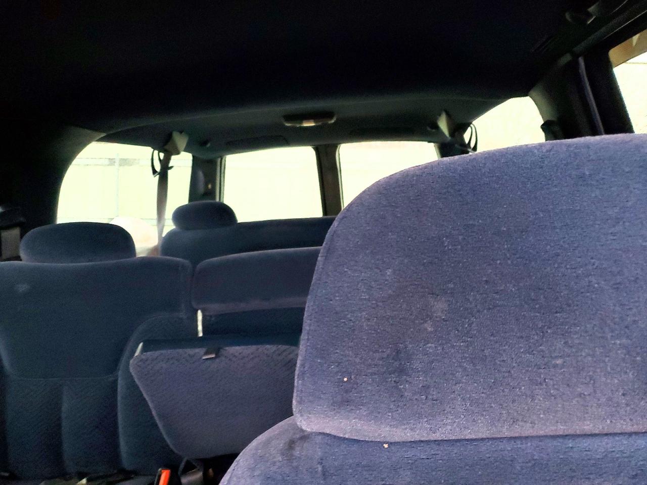 1997 Chev Suburban C1500 Blue vin: 1GKEC16R9VJ743626