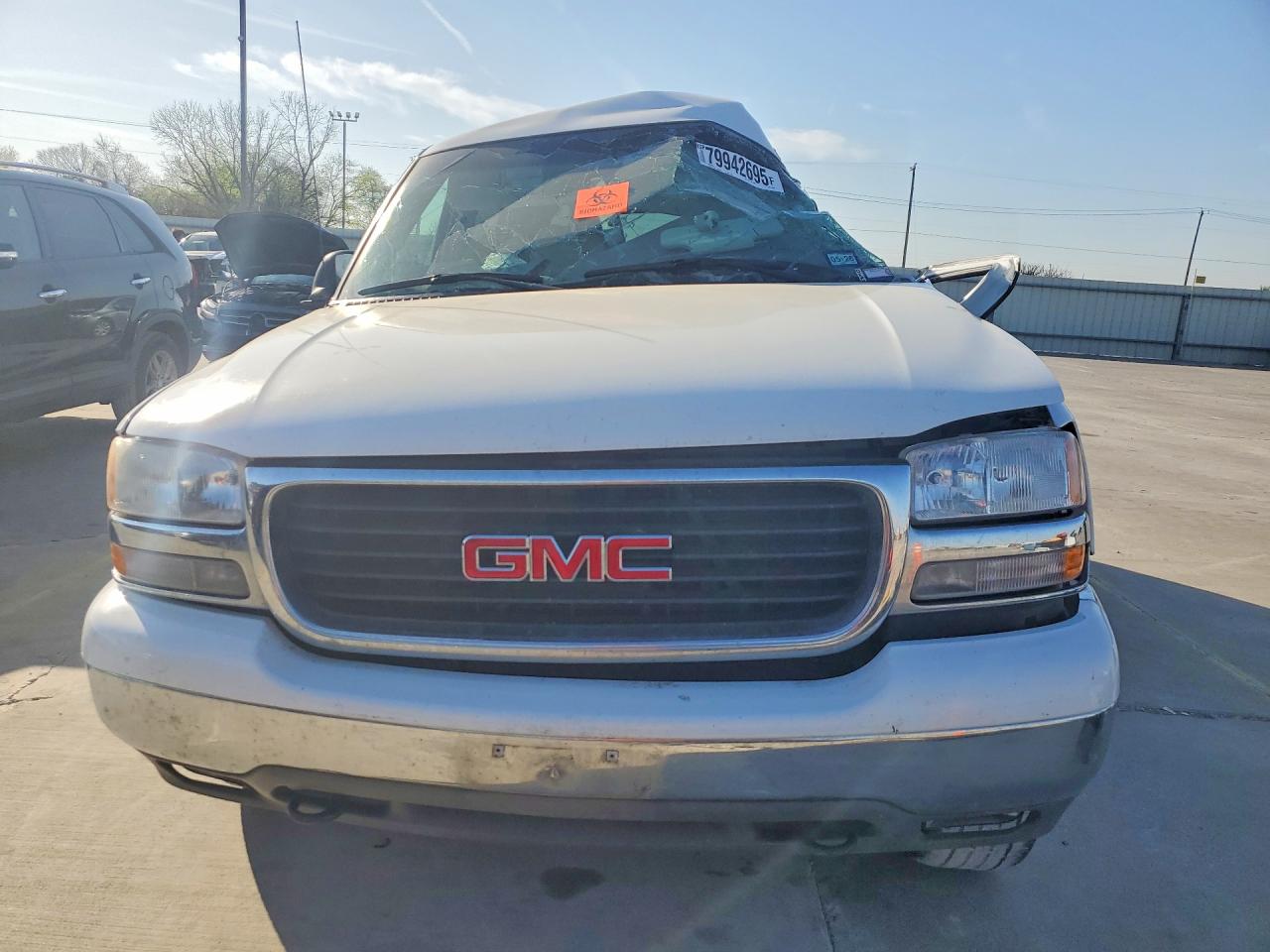 2001 Gmc Yukon Xl C1500 White vin: 1GKEC16T21J159607