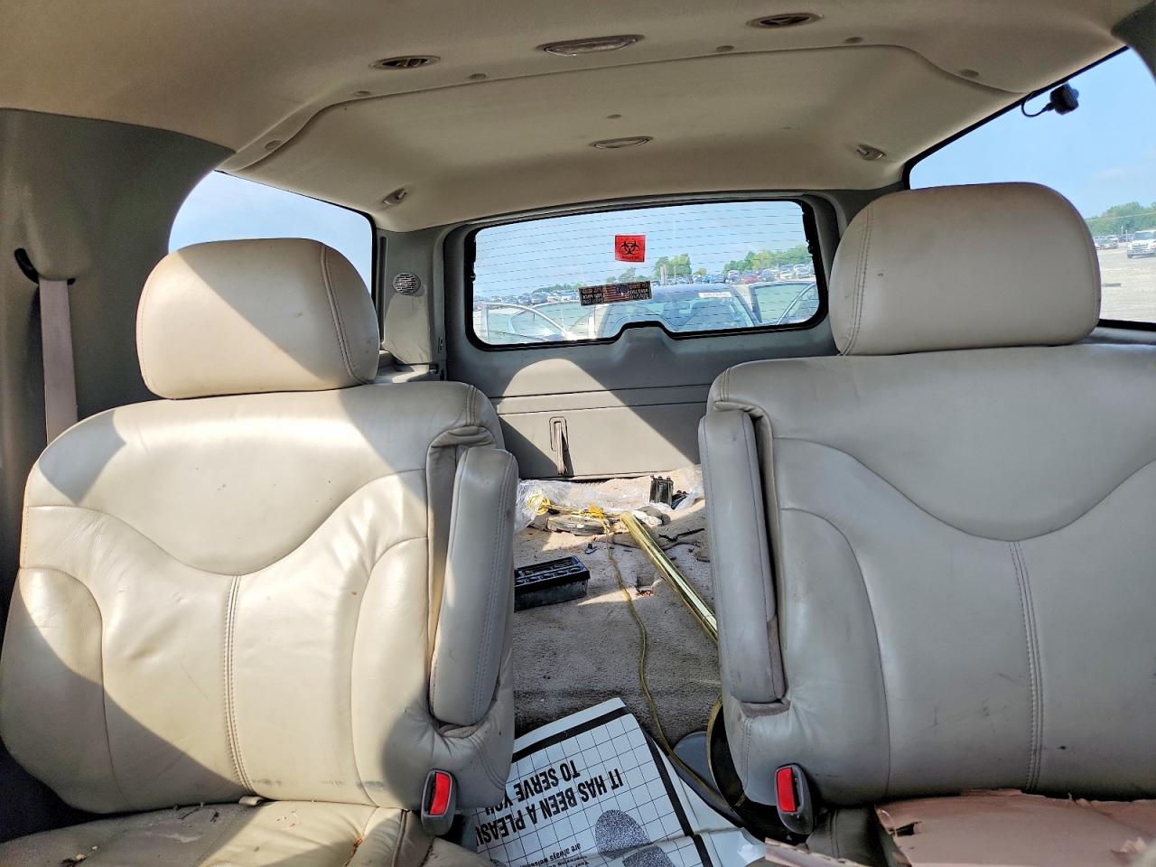 2001 Gmc Yukon Xl C1500 Silver vin: 1GKEC16T81J310997
