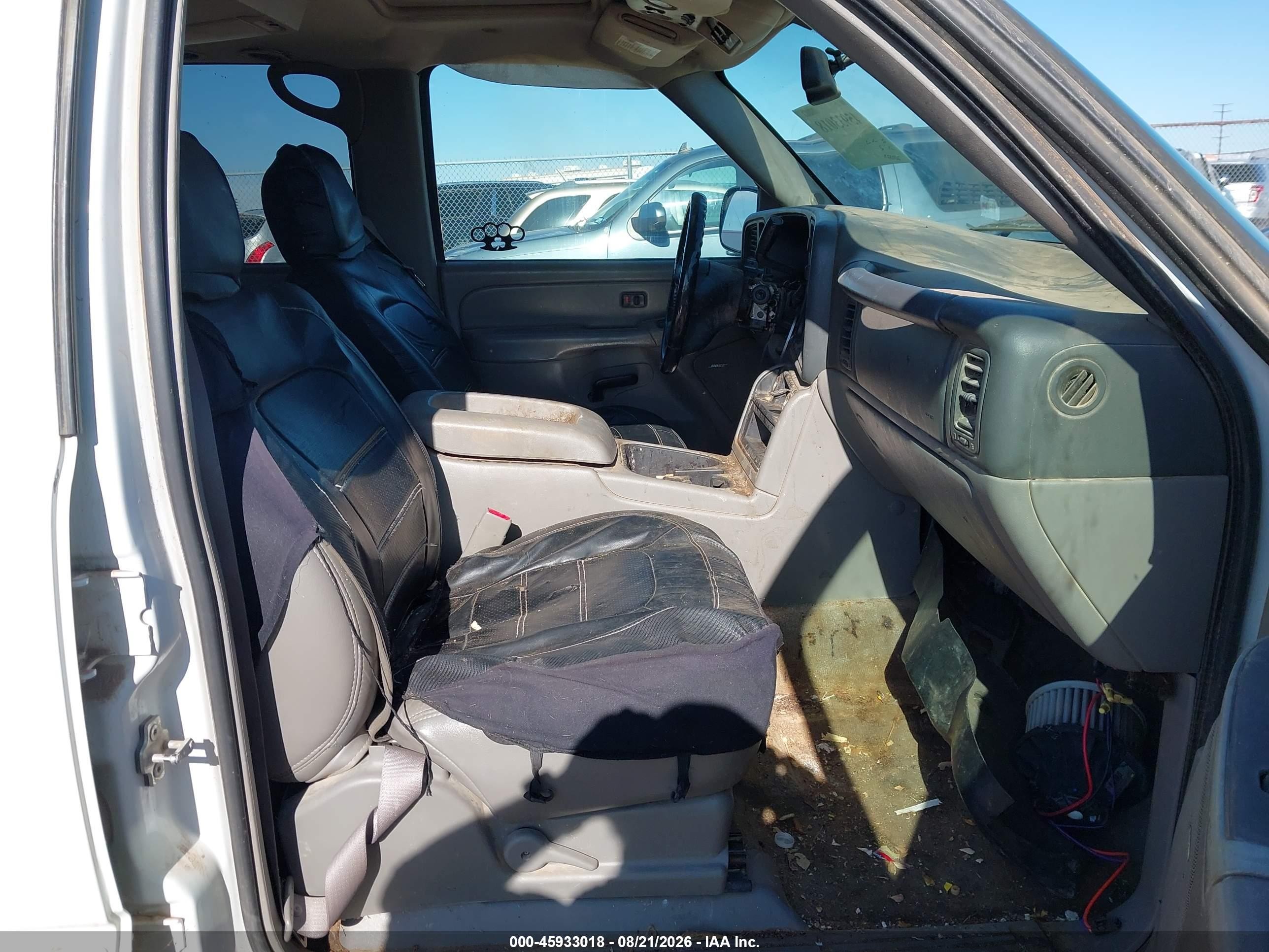 2005 Gmc Yukon Xl 1500 Slt Белый vin: 1GKEC16Z15J253763