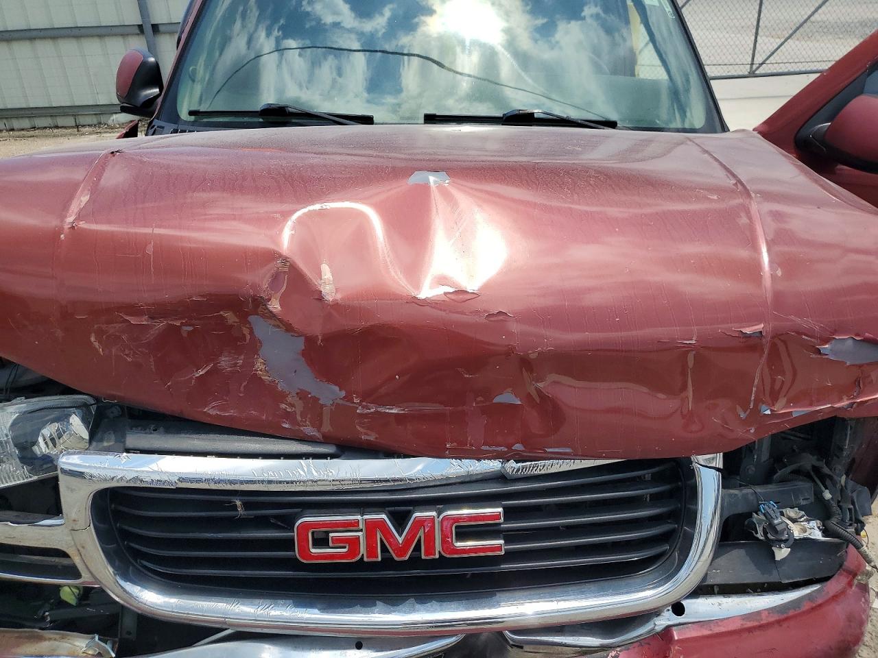 2005 Gmc Yukon Xl C1500 Burgundy vin: 1GKEC16Z45J157917