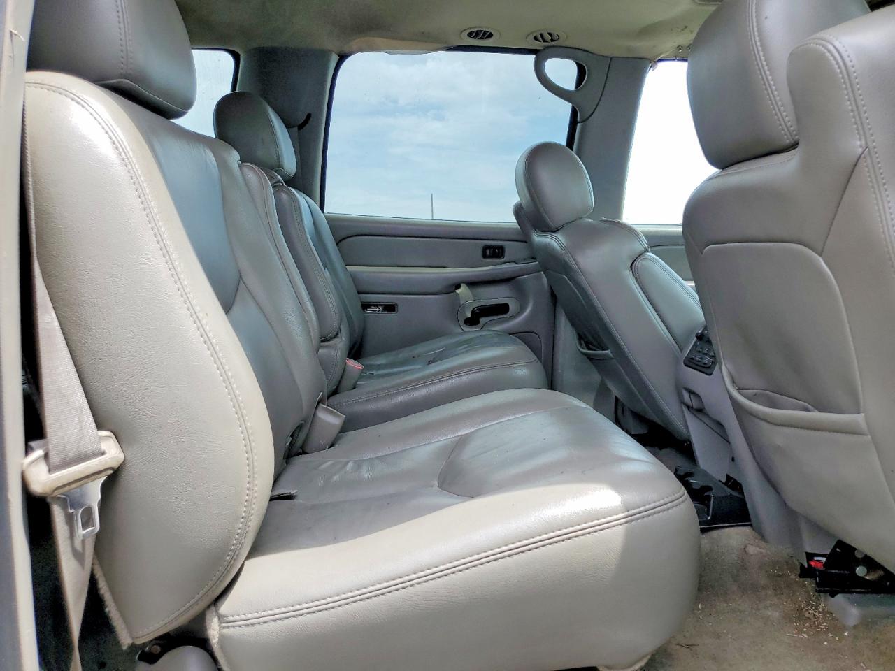 2005 Gmc Yukon Xl C1500 Black vin: 1GKEC16Z55J161488