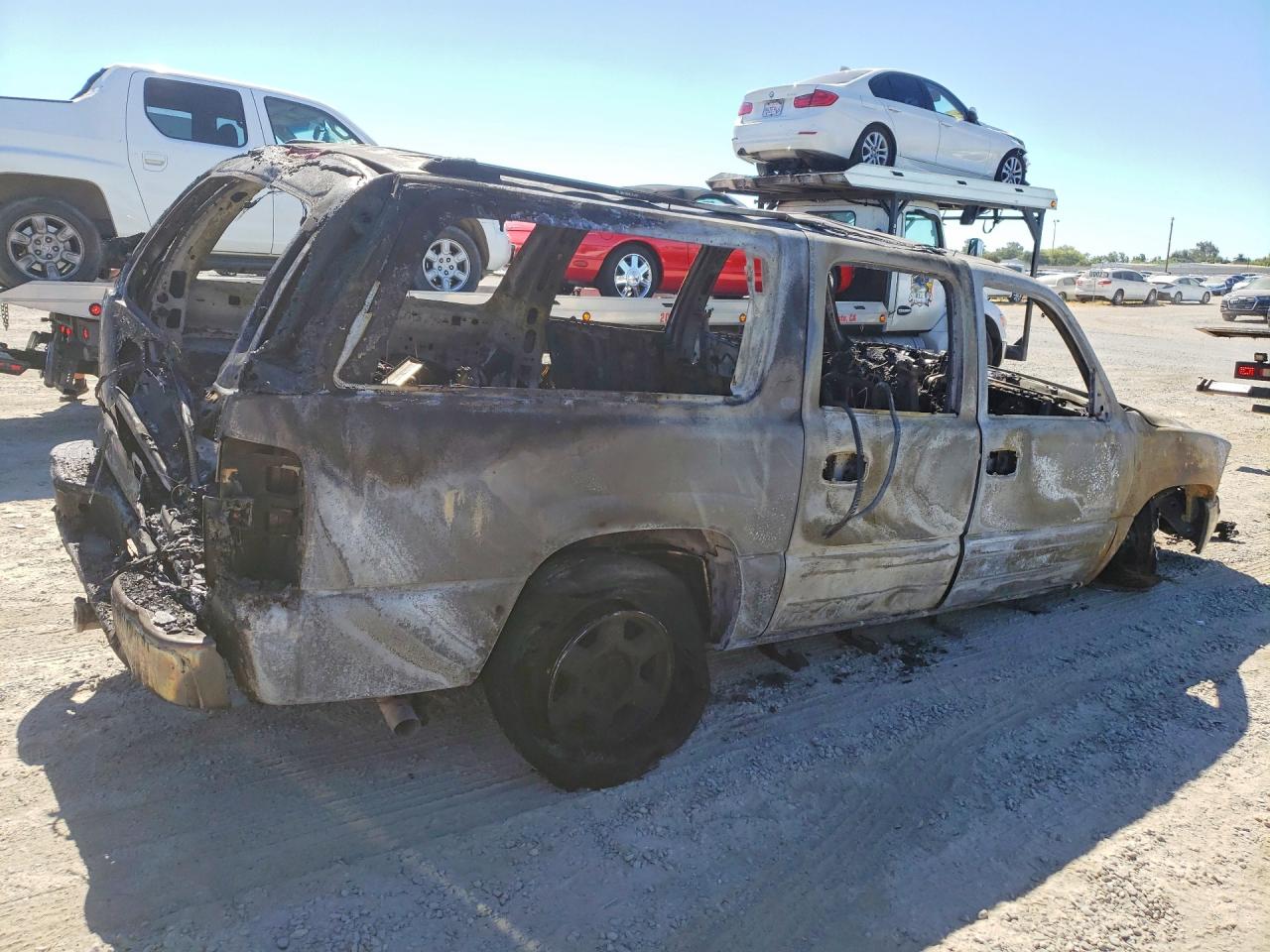 2005 Gmc Yukon Xl C1500 Burn vin: 1GKEC16Z65J179790