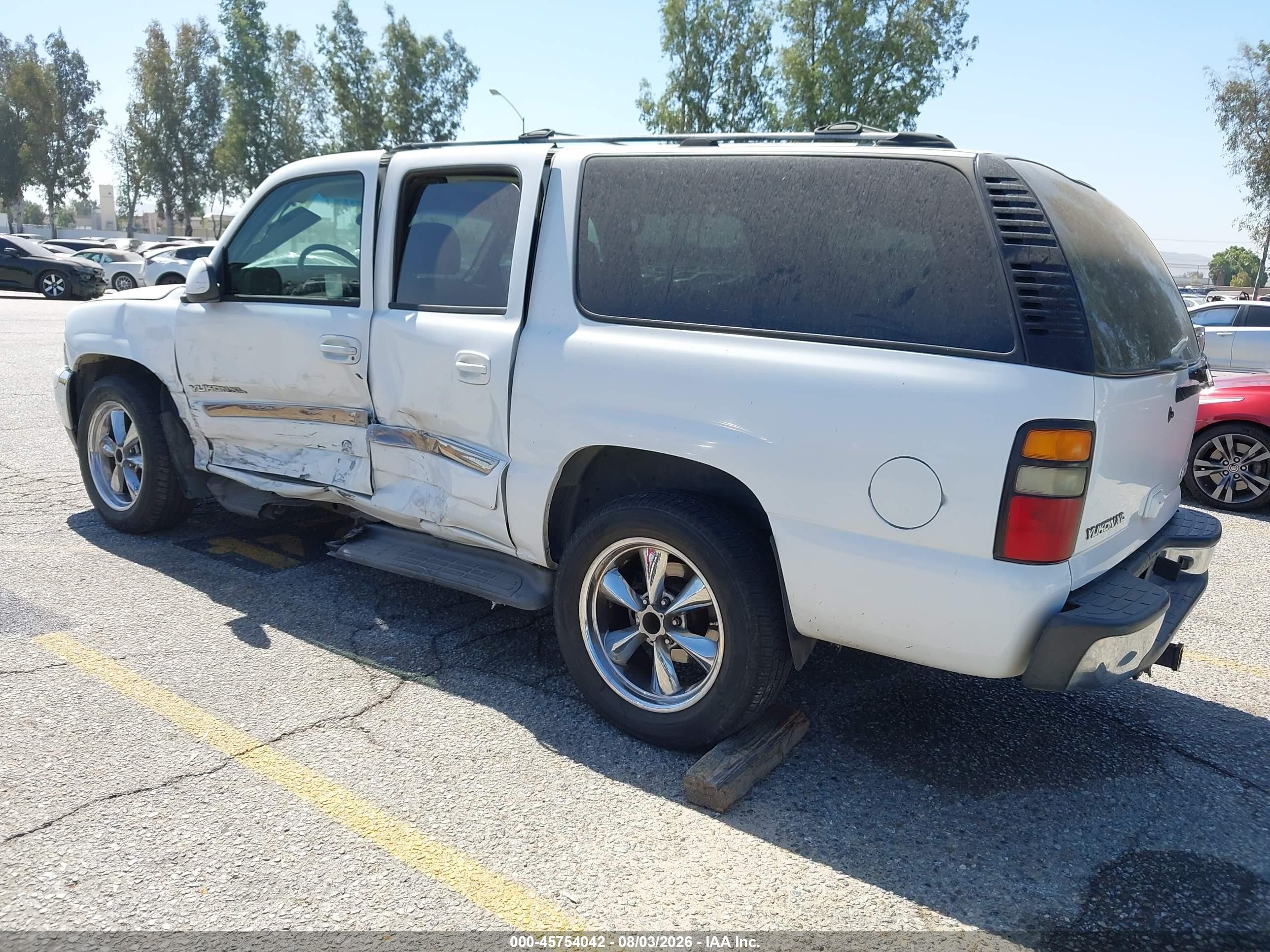 2005 Gmc Yukon Xl 1500 Sle White vin: 1GKEC16Z75J109215