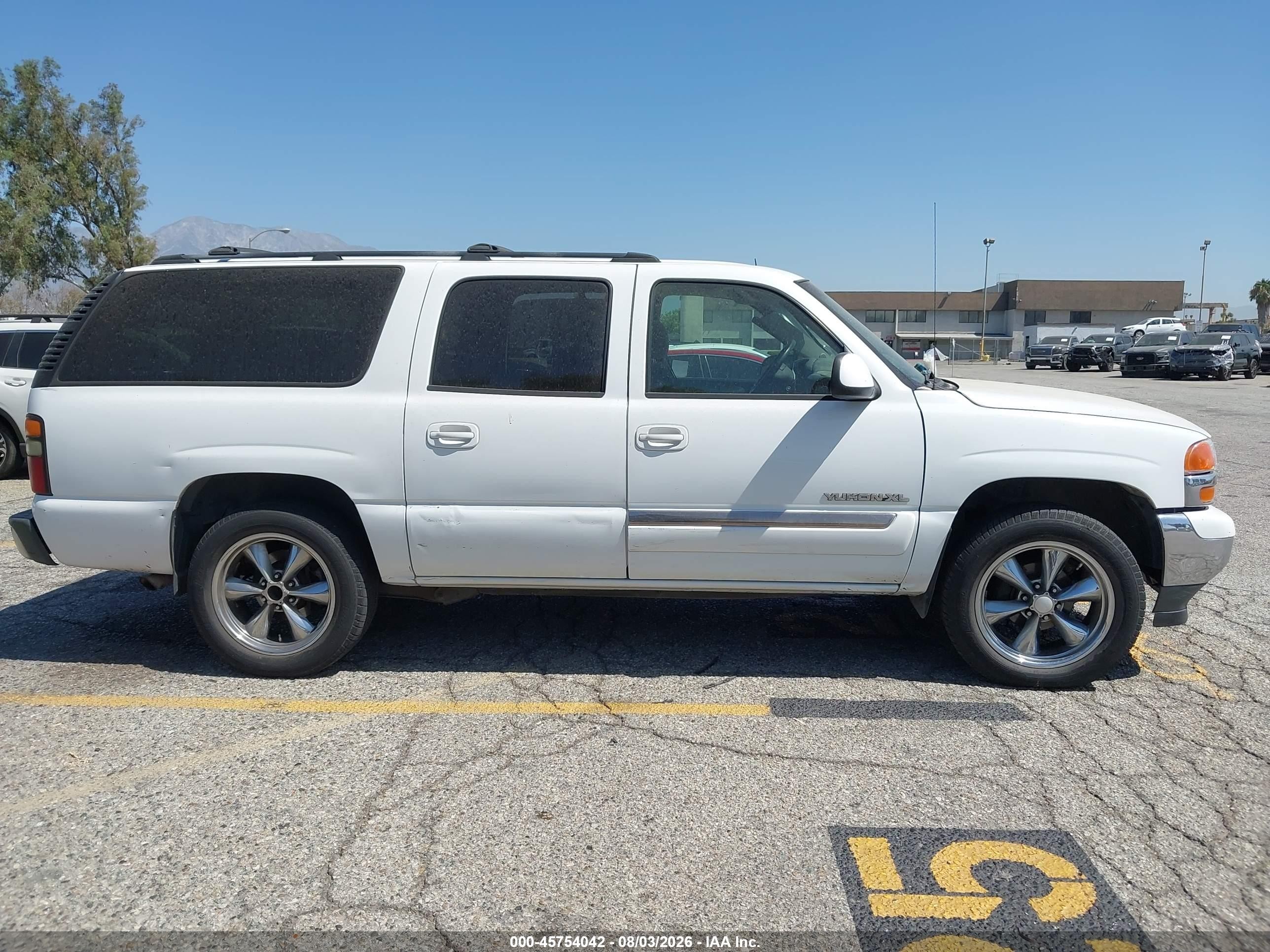 2005 Gmc Yukon Xl 1500 Sle White vin: 1GKEC16Z75J109215