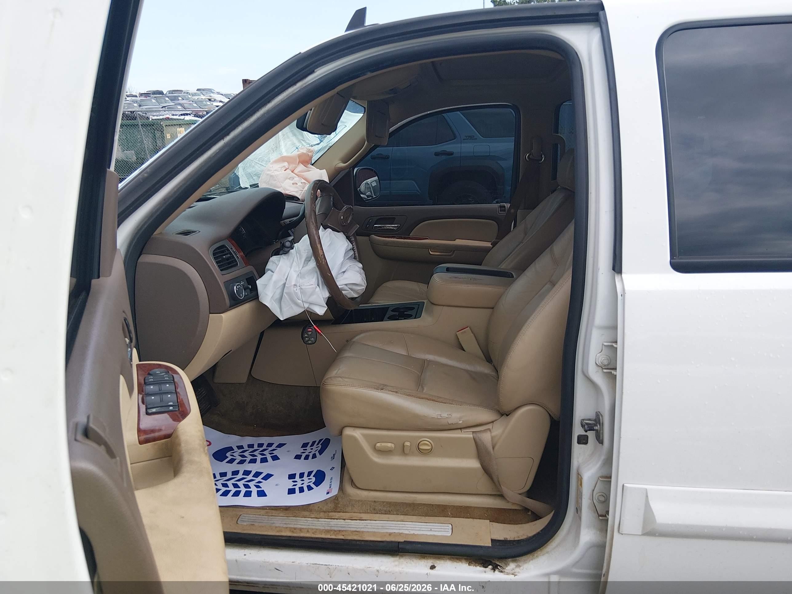 2009 Gmc Yukon Slt2 Белый vin: 1GKEC33309R206646