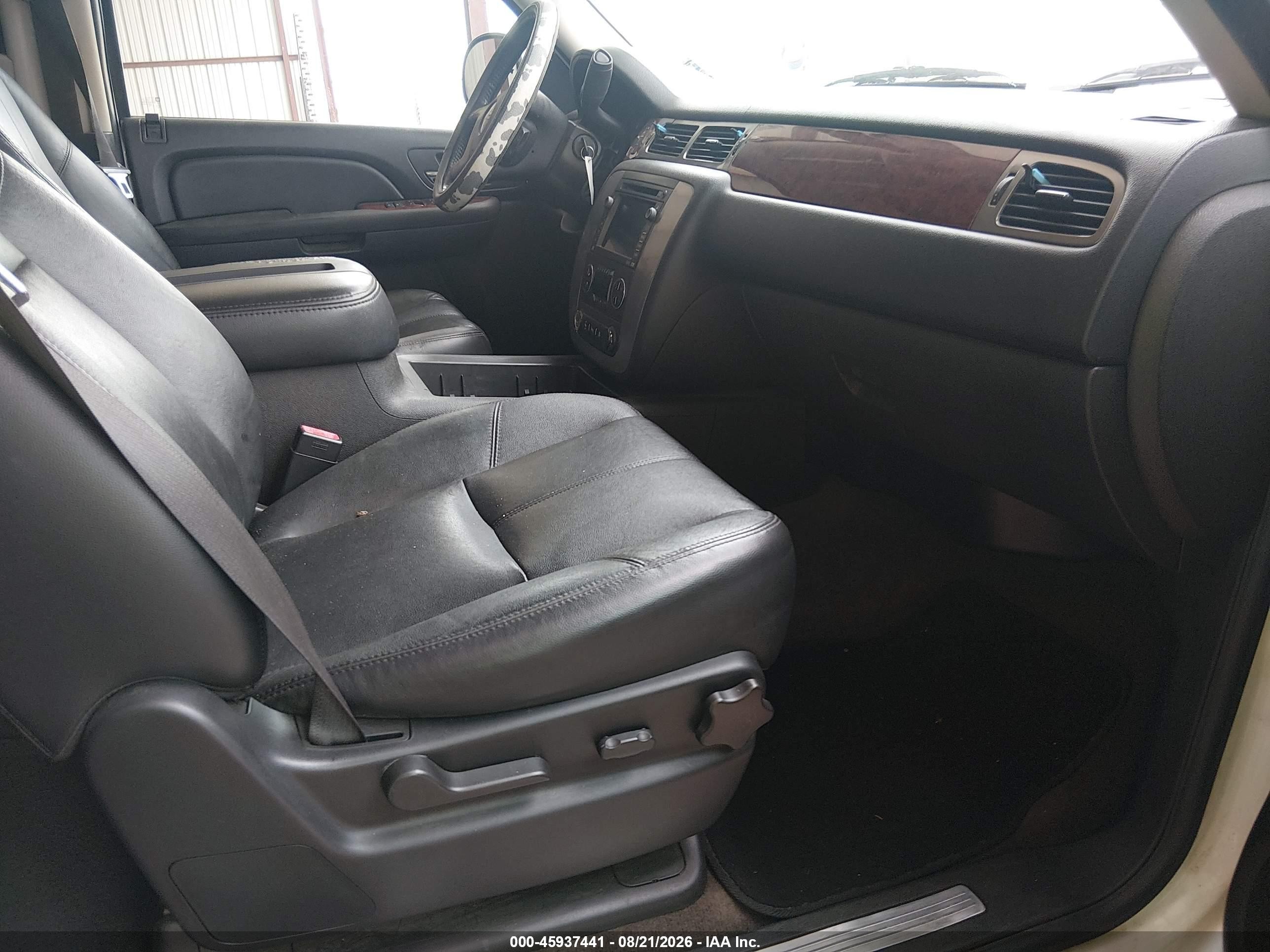 2009 Gmc Yukon Slt W/4sa White vin: 1GKEC33359R204651